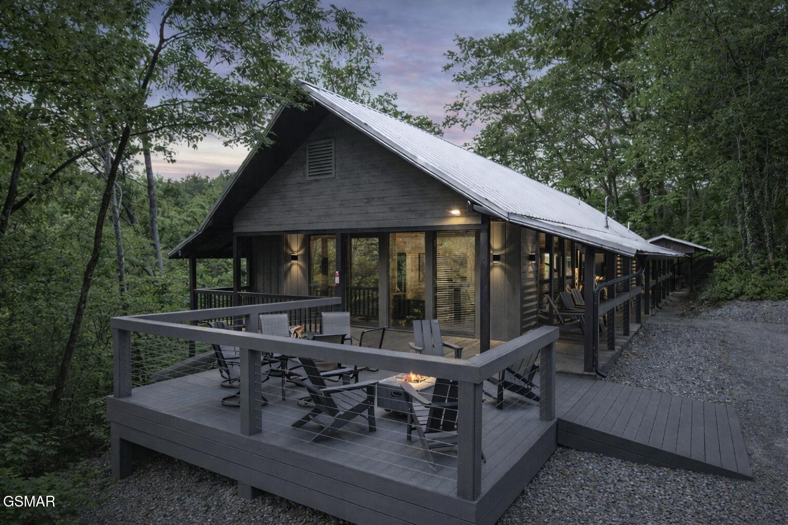 1421 Silver Poplar Lane Sevierville TN 37876