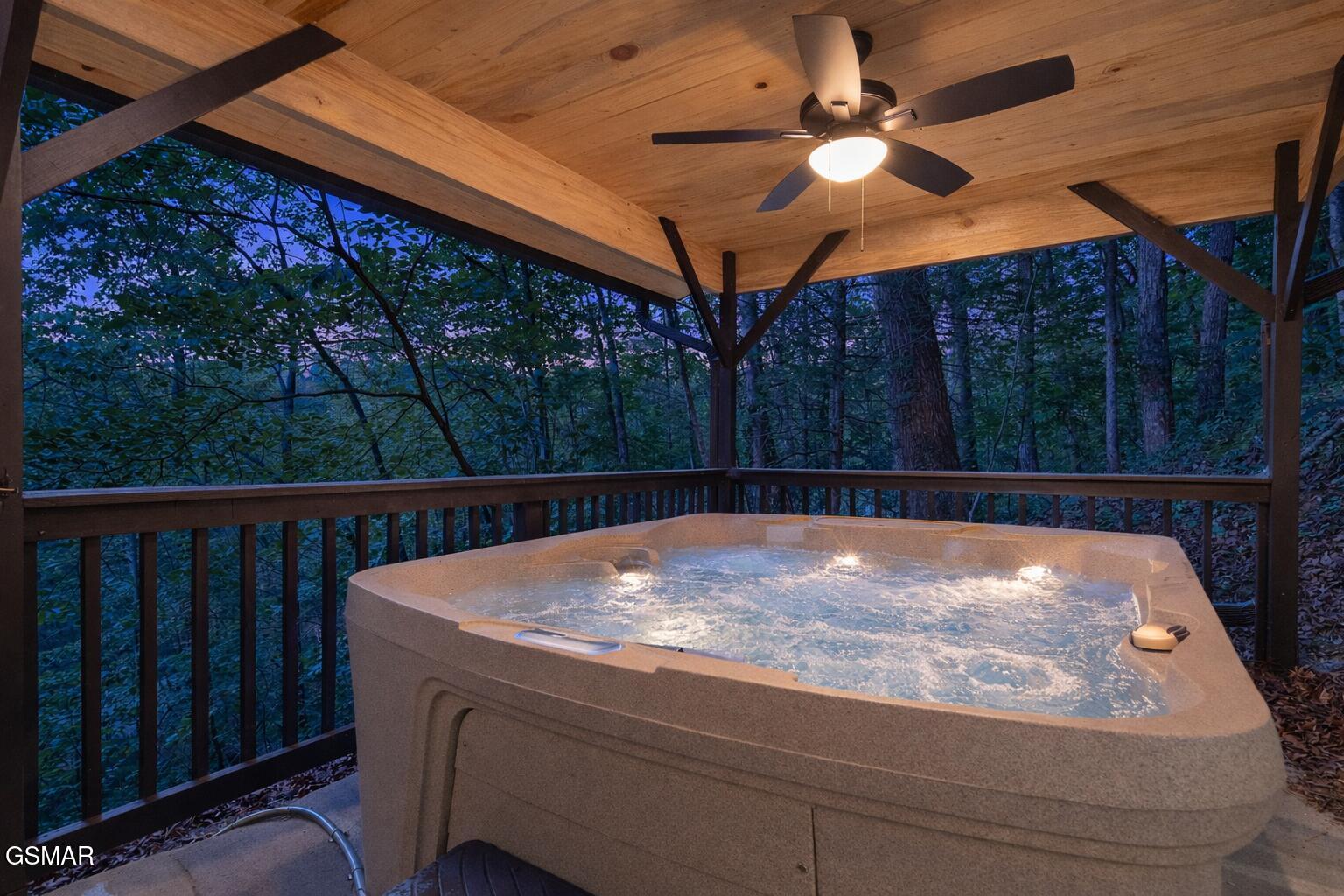 1421 Silver Poplar Lane Sevierville TN 37876