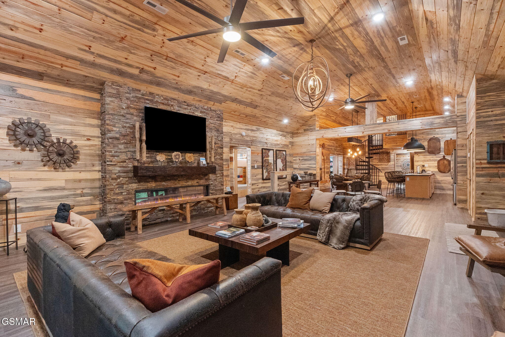 1421 Silver Poplar Lane Sevierville TN 37876