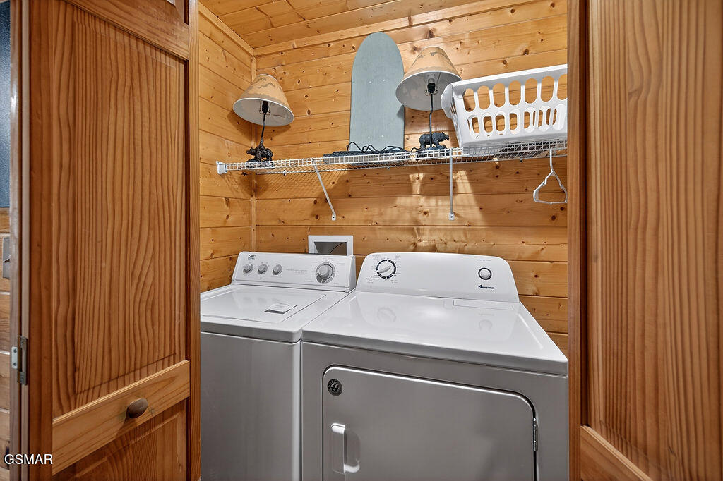 645 Chickasaw Gap Way Pigeon Forge TN 37863