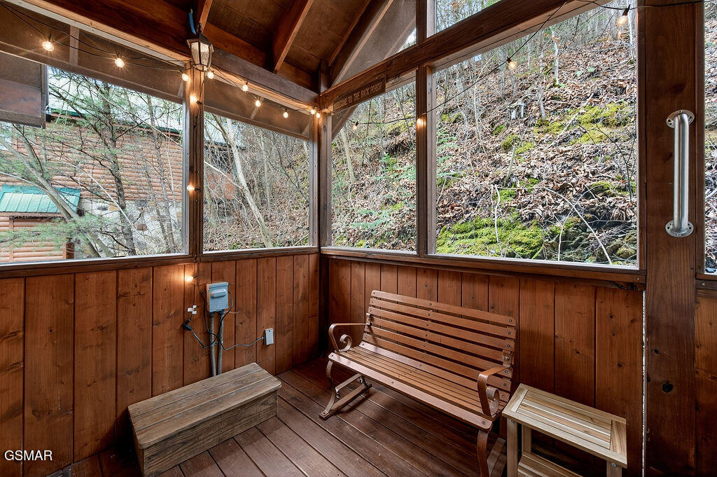 645 Chickasaw Gap Way Pigeon Forge TN 37863