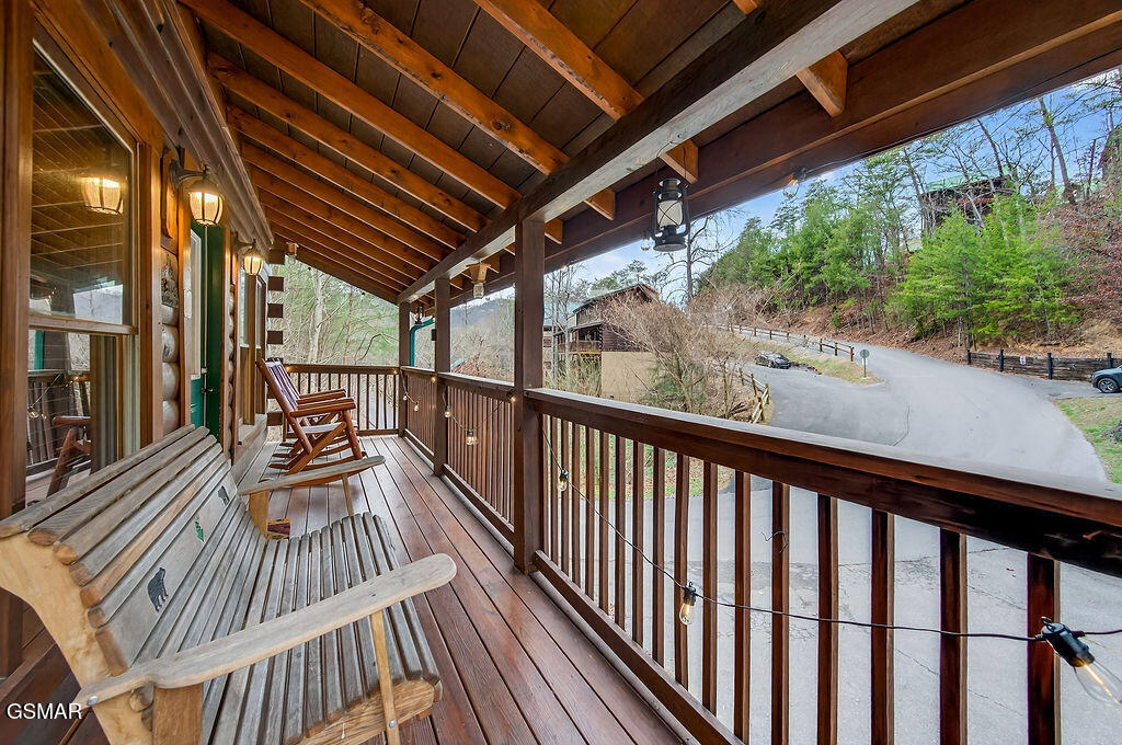 645 Chickasaw Gap Way Pigeon Forge TN 37863