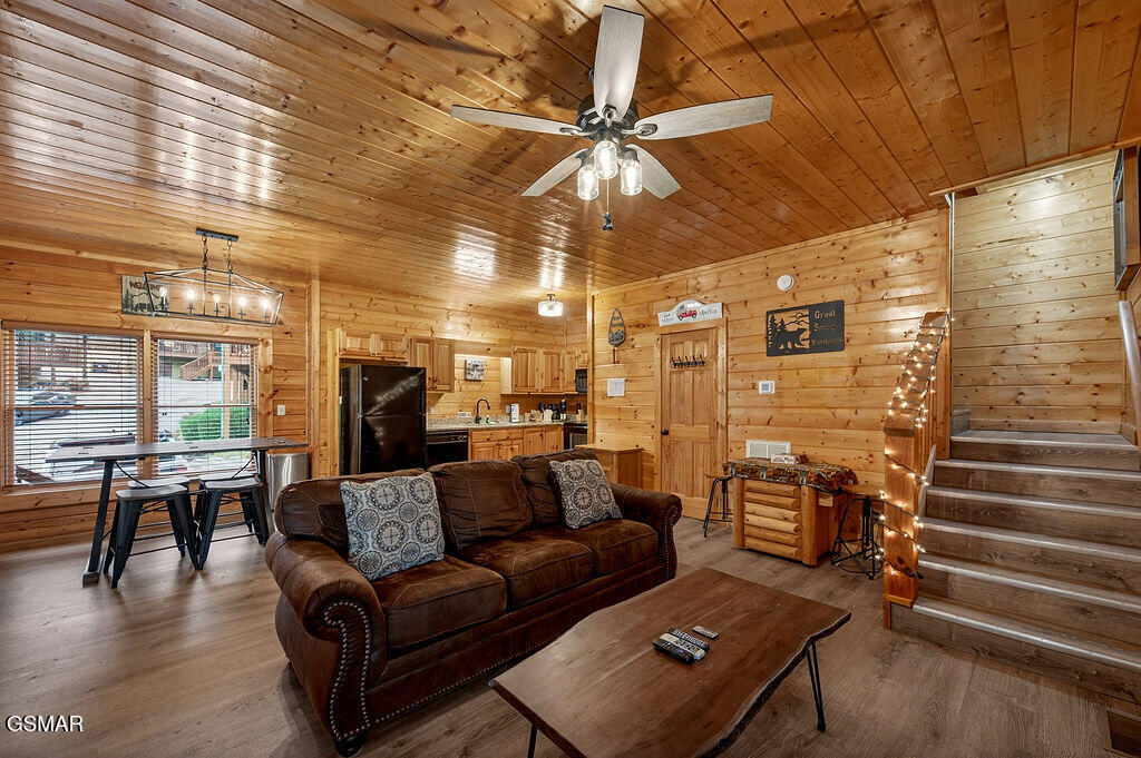 645 Chickasaw Gap Way Pigeon Forge TN 37863