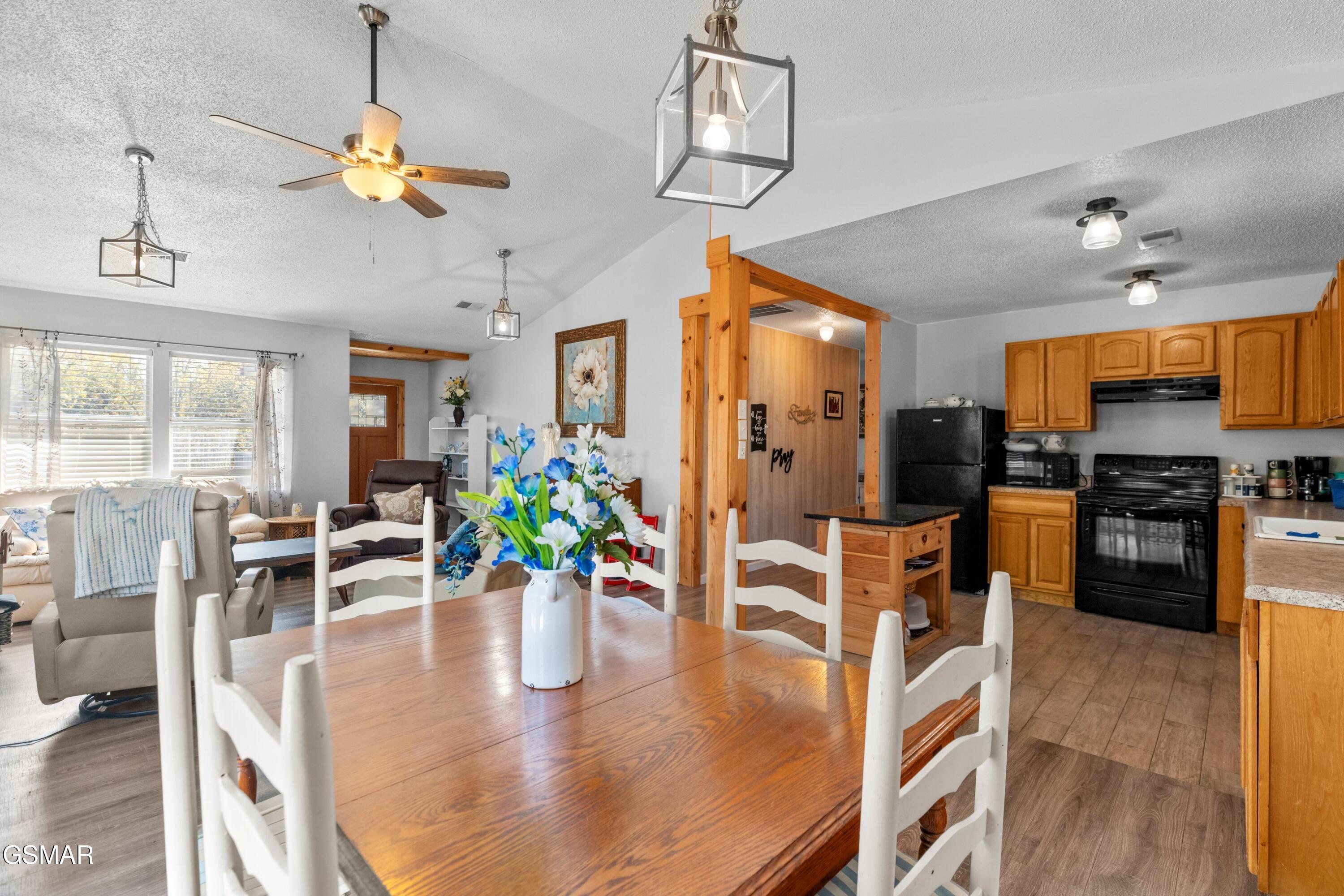 1573 Old Chisholm Trail Dandridge TN 37725