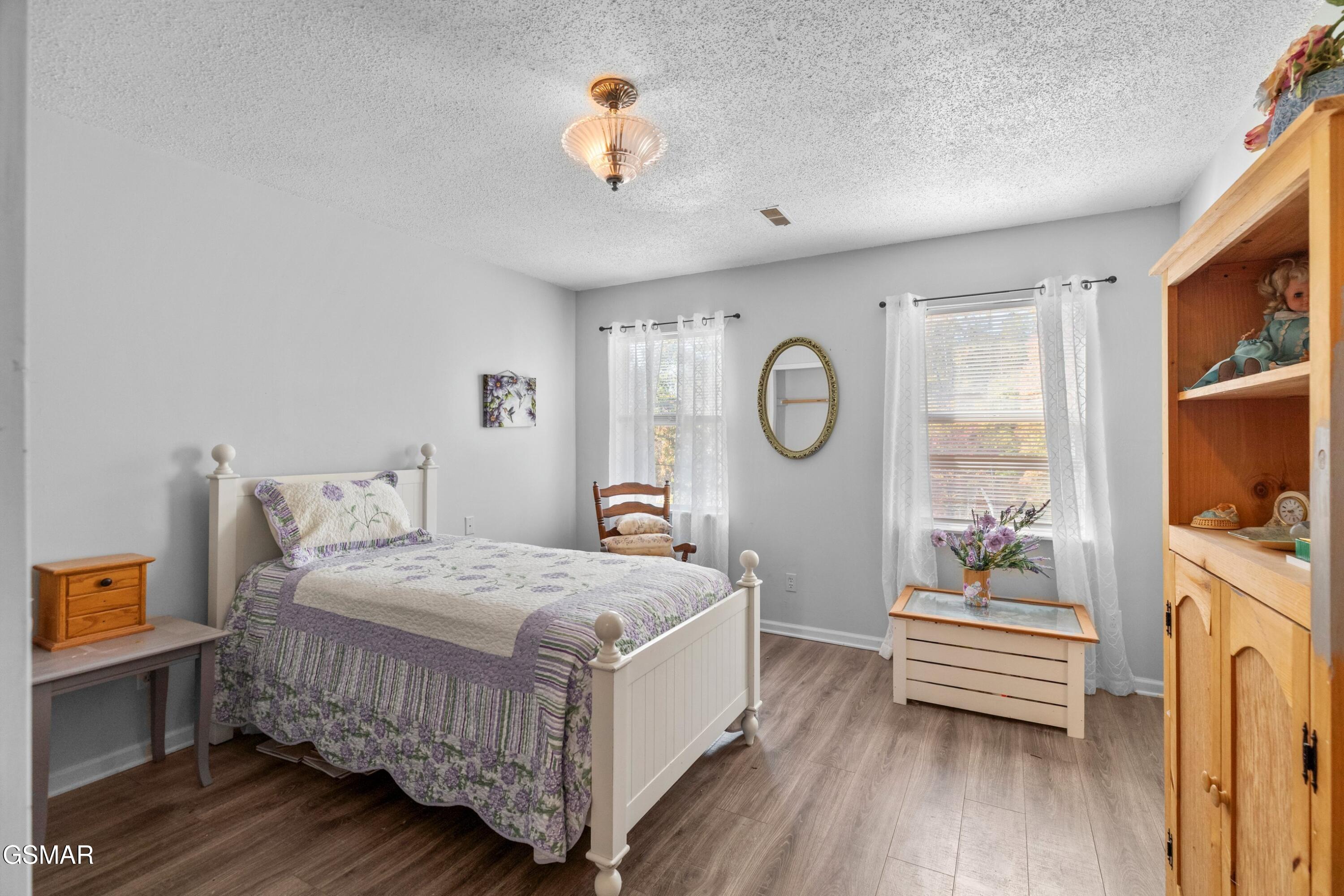 1573 Old Chisholm Trail Dandridge TN 37725