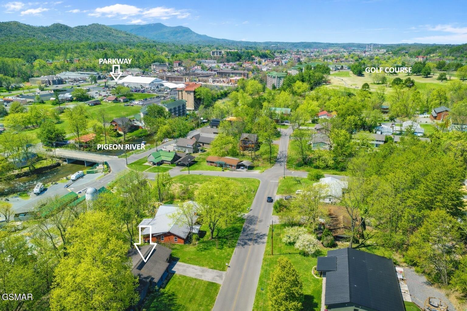 4020 Hitching Post Road Pigeon Forge TN 37863