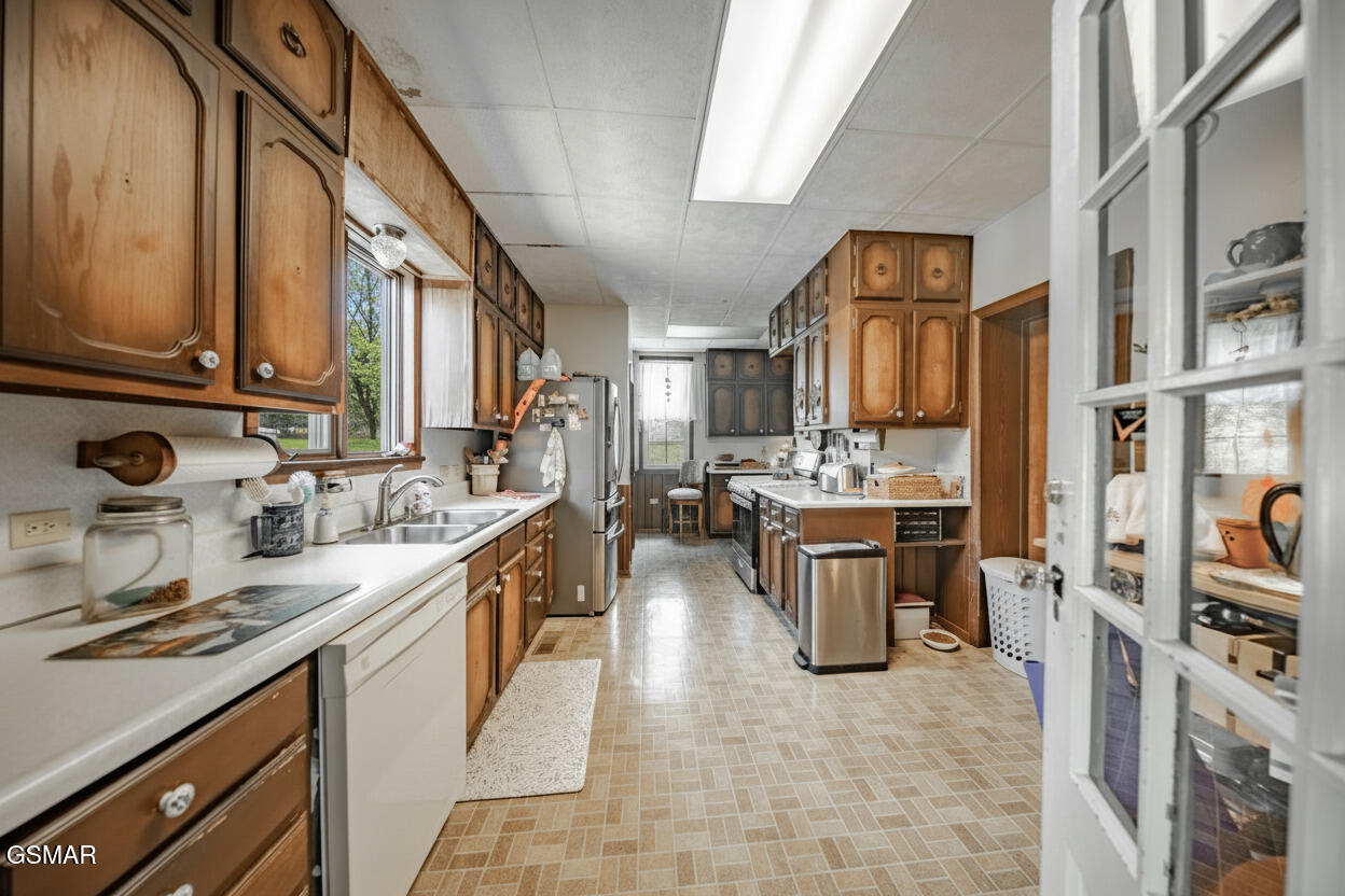 294 Clifton Heights Road Newport TN 37821