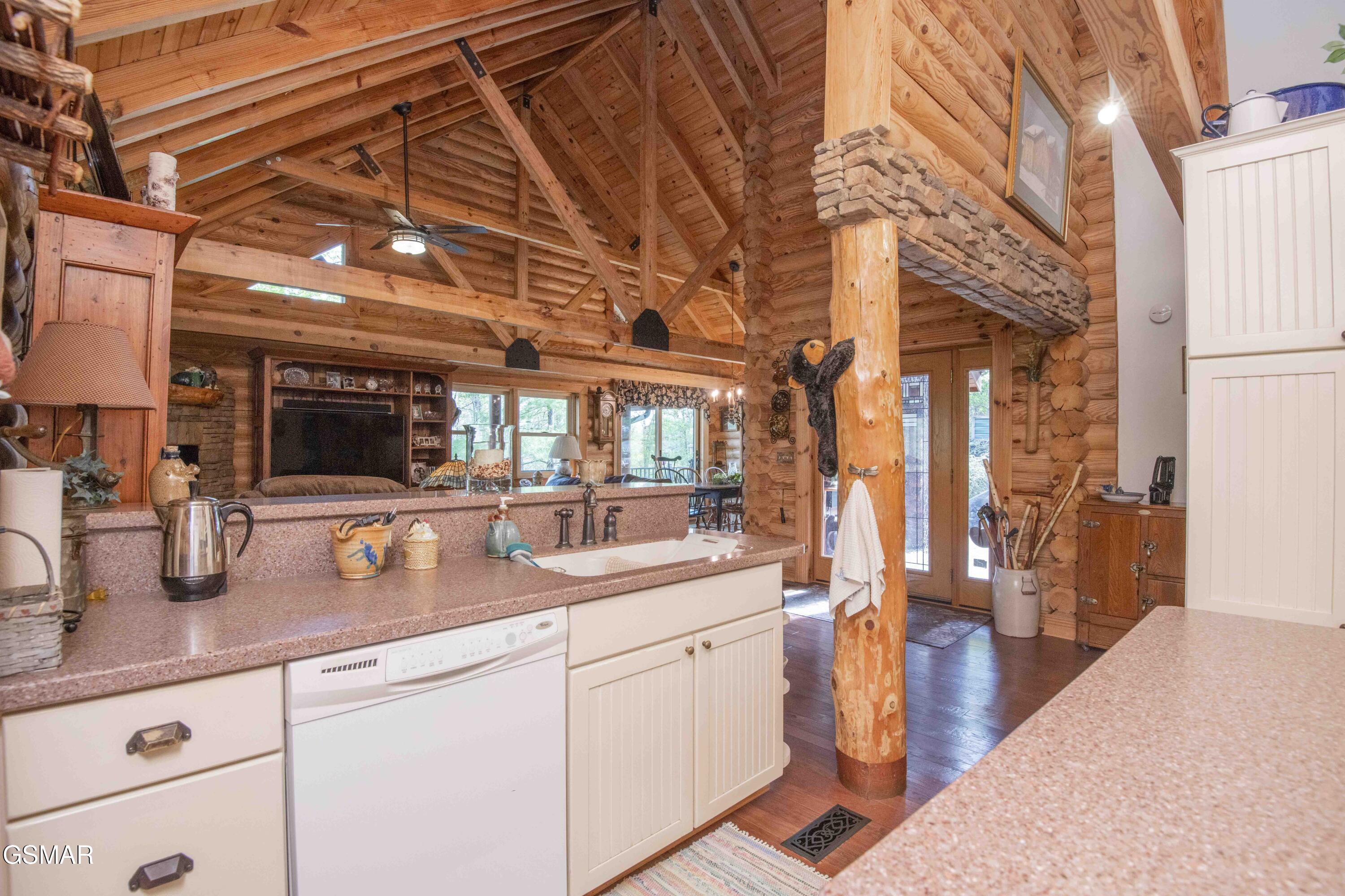 3123 Rocking Chair Lane Sevierville TN 37862