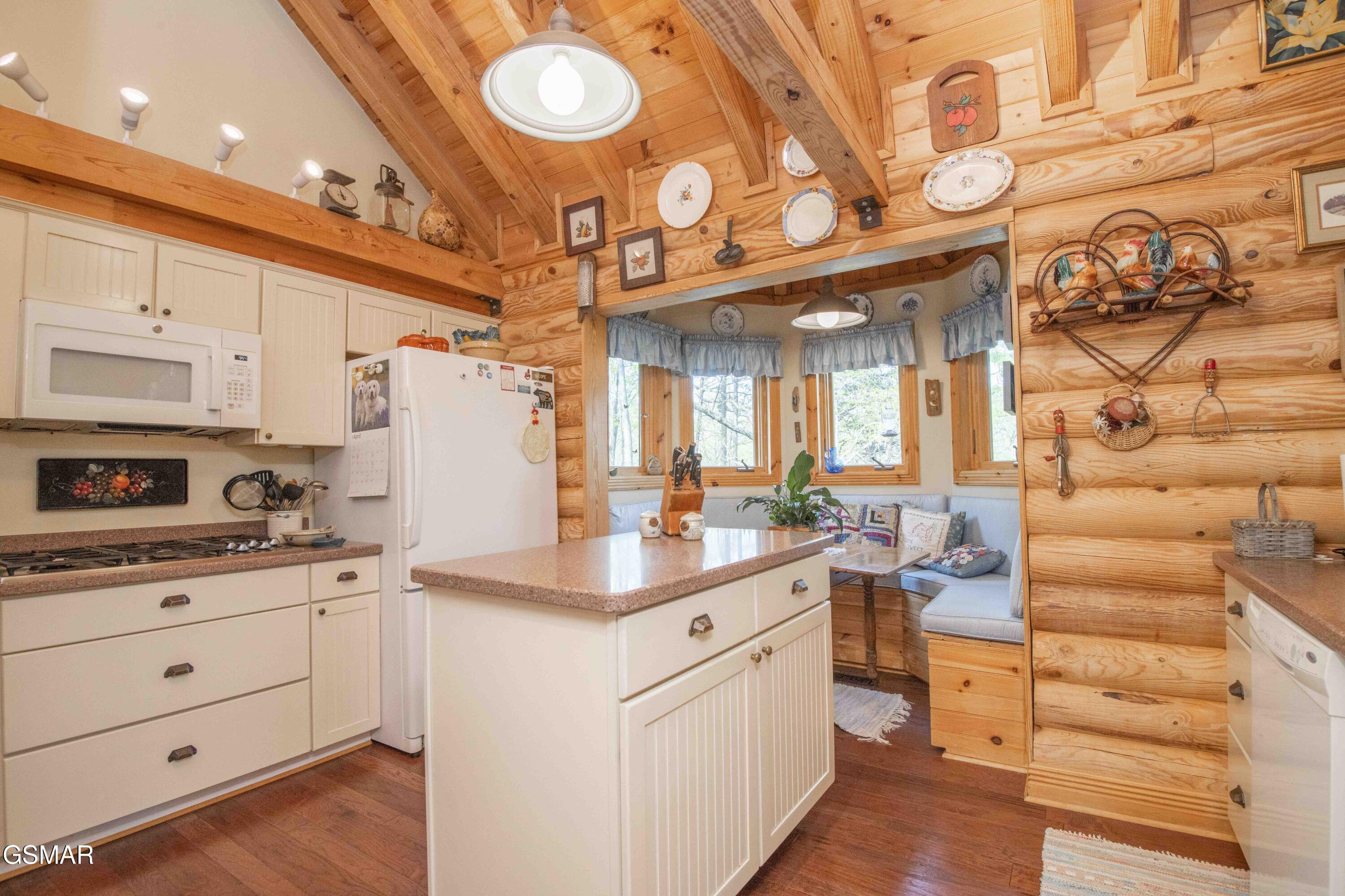 3123 Rocking Chair Lane Sevierville TN 37862