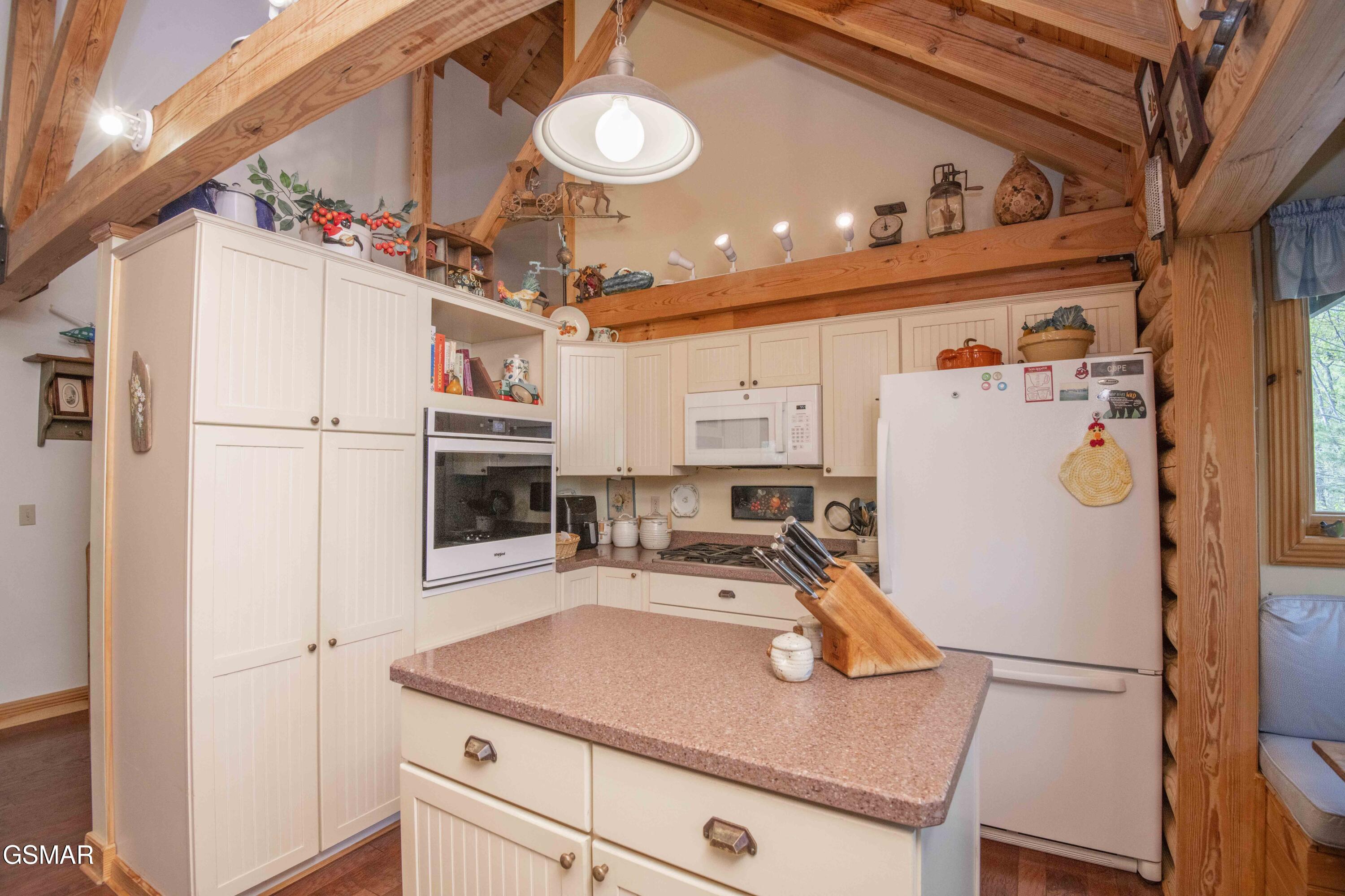 3123 Rocking Chair Lane Sevierville TN 37862