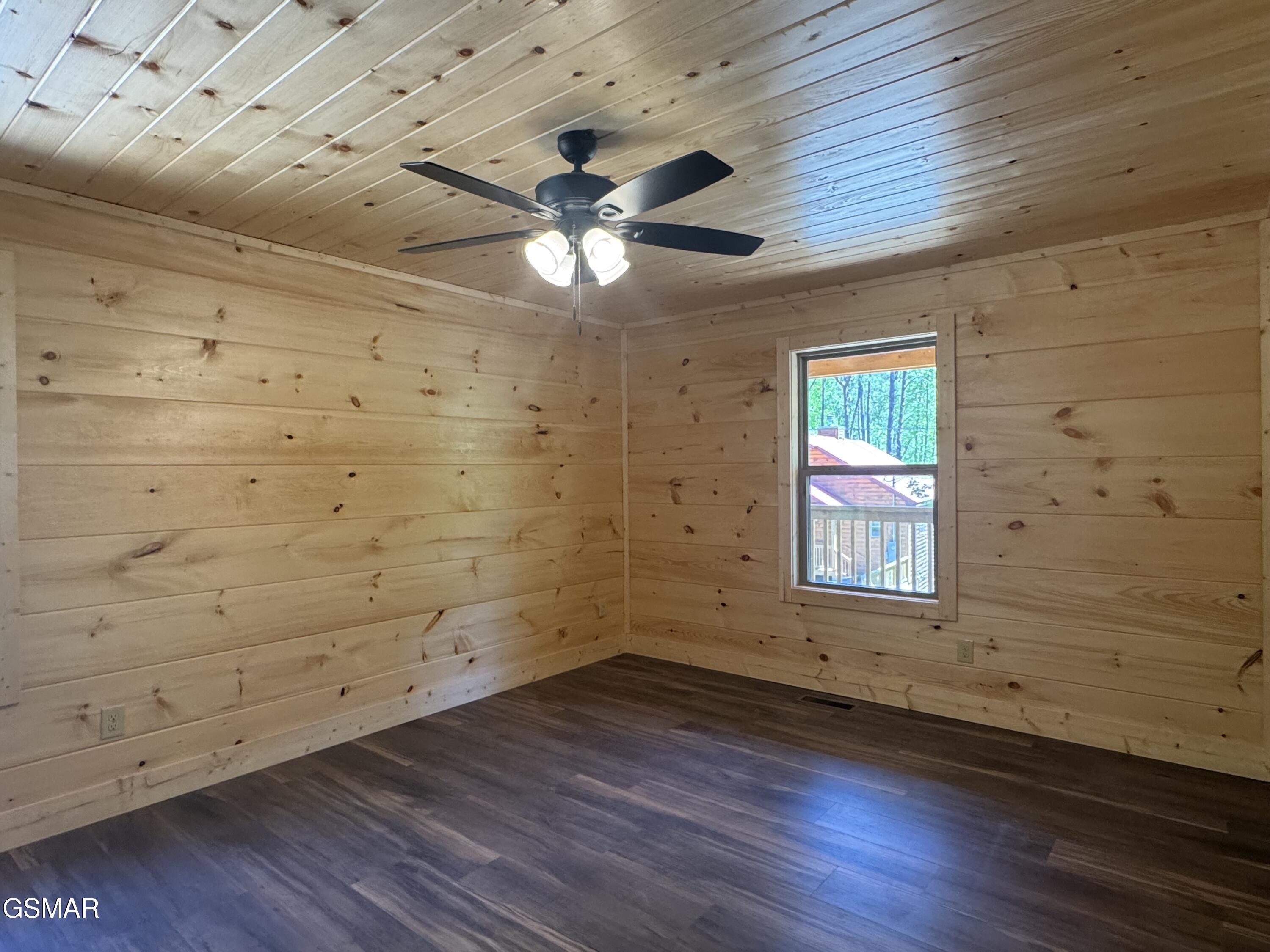4002 Wears Cove Road Sevierville TN 37862