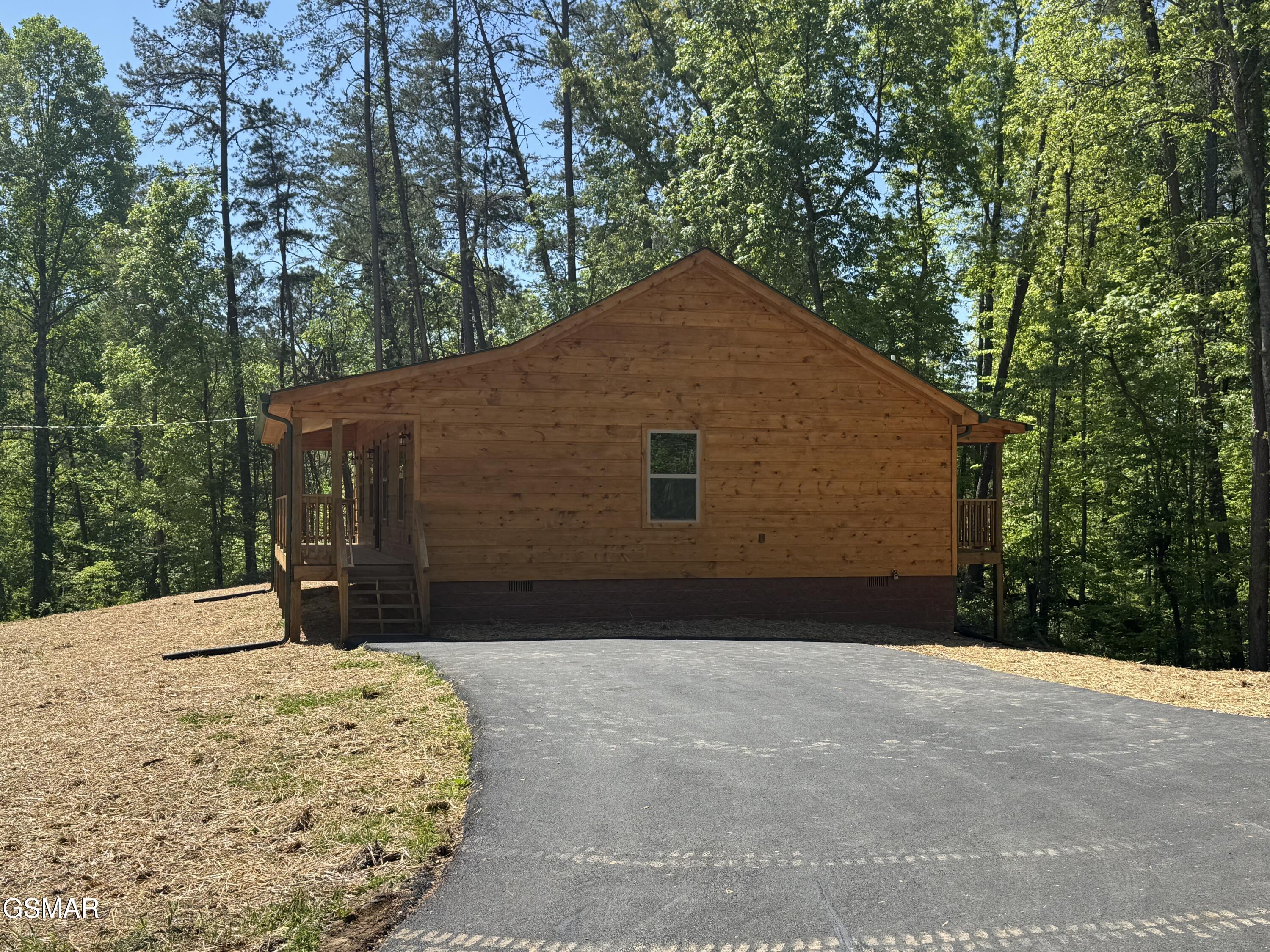 4002 Wears Cove Road Sevierville TN 37862