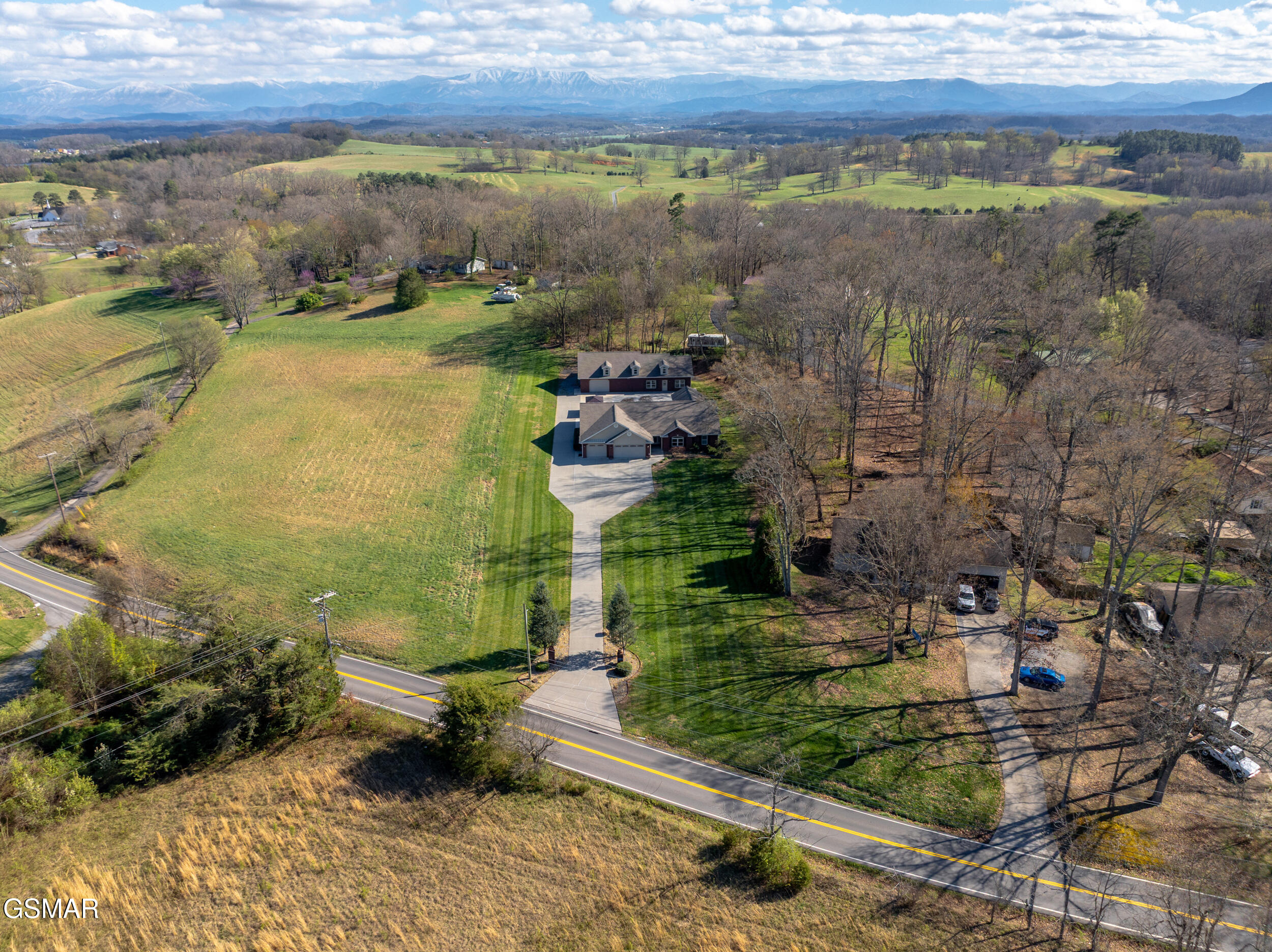 225 Piney Road Kodak TN 37764