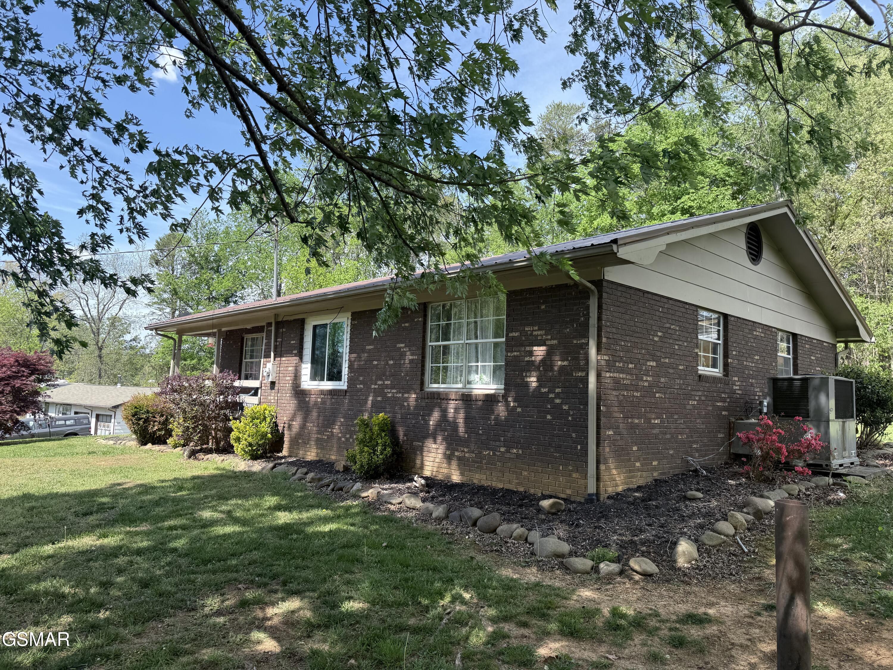 211 Circle Road Newport TN 37821