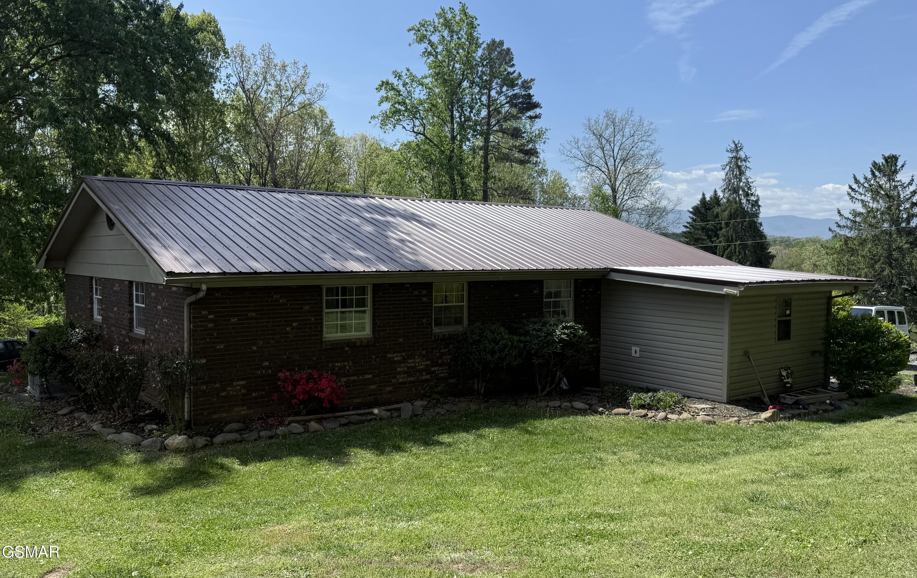 211 Circle Road Newport TN 37821