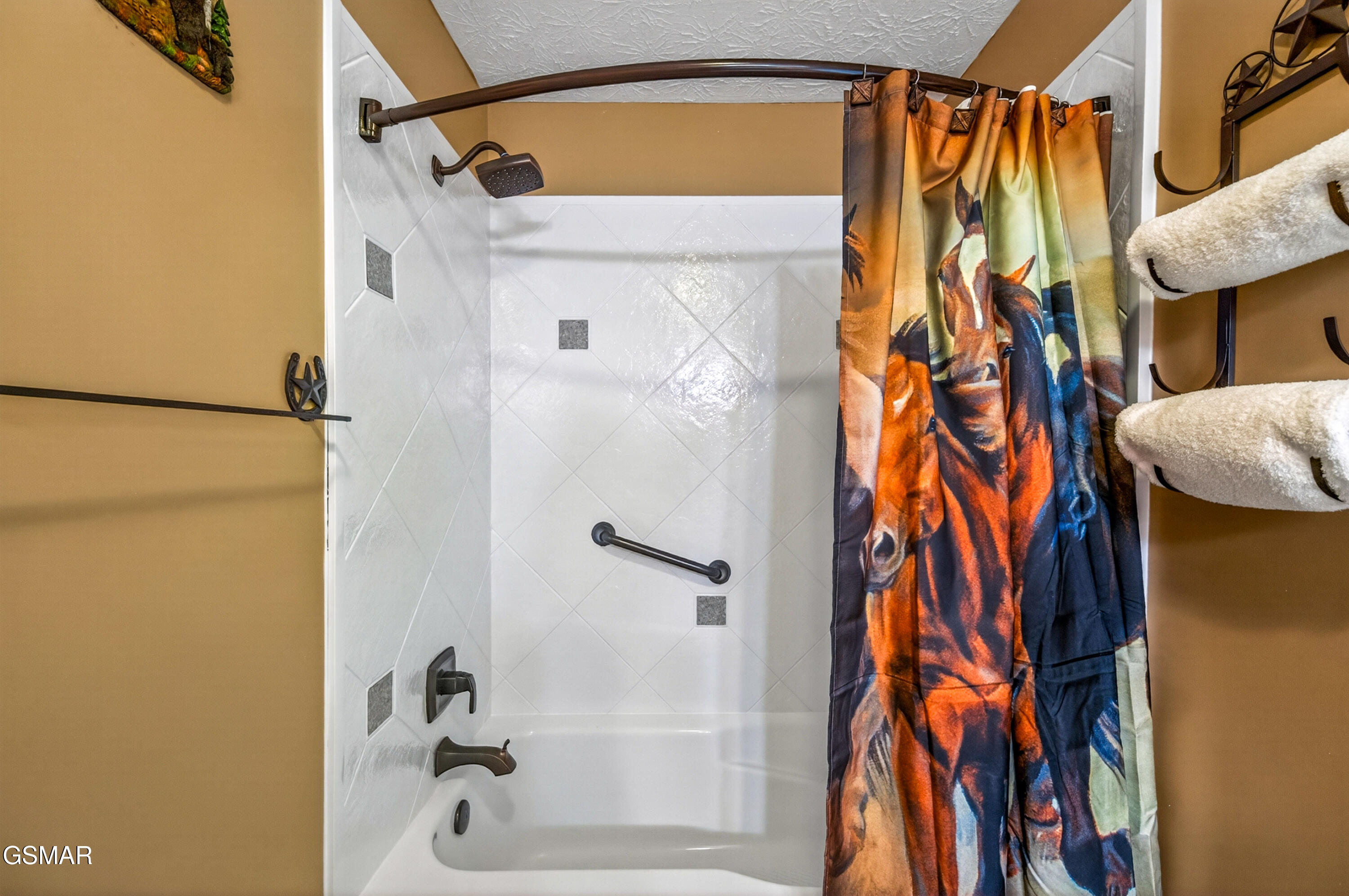 3628 Country Pines Way Sevierville TN 37876