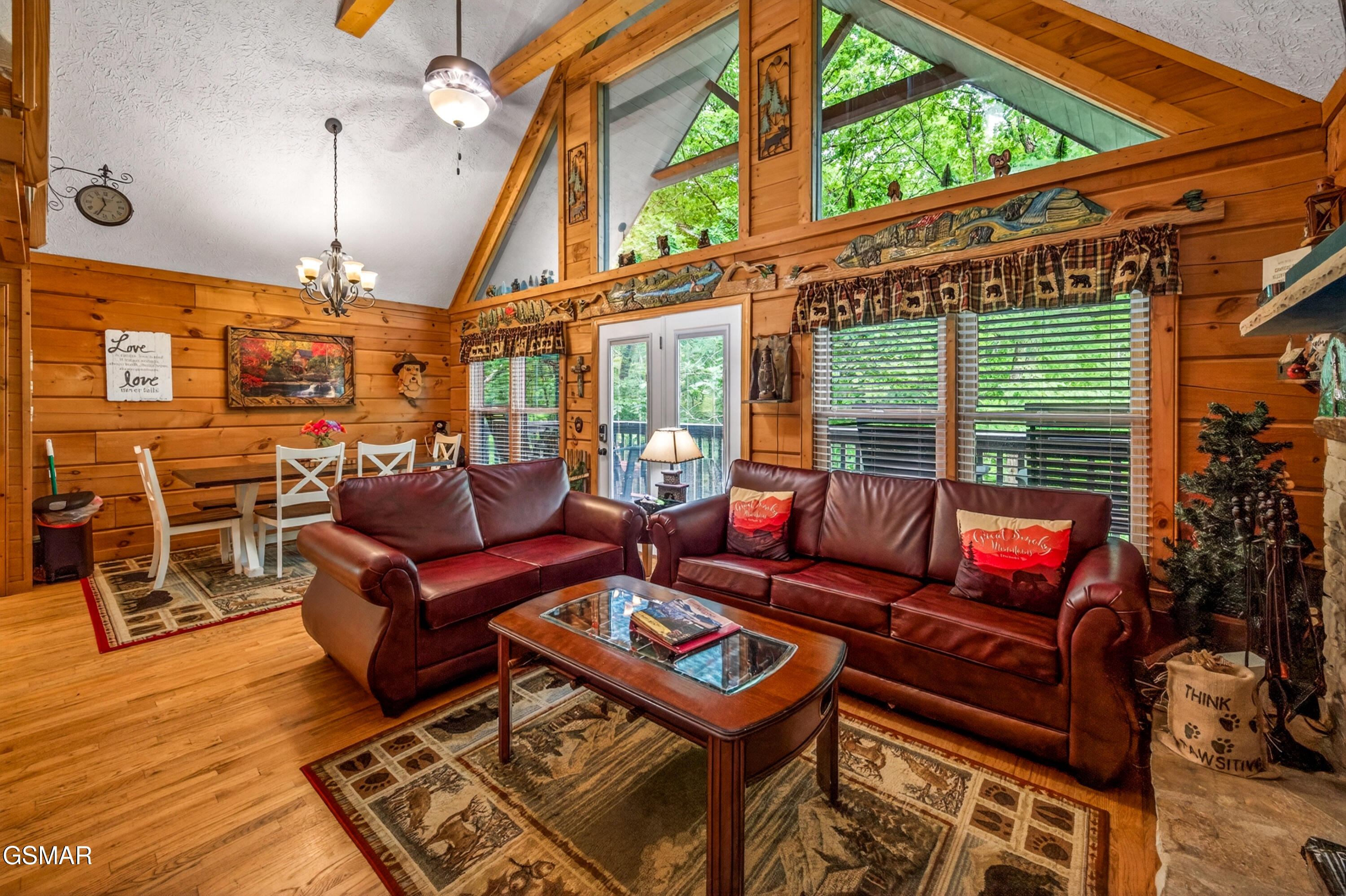 3628 Country Pines Way Sevierville TN 37876