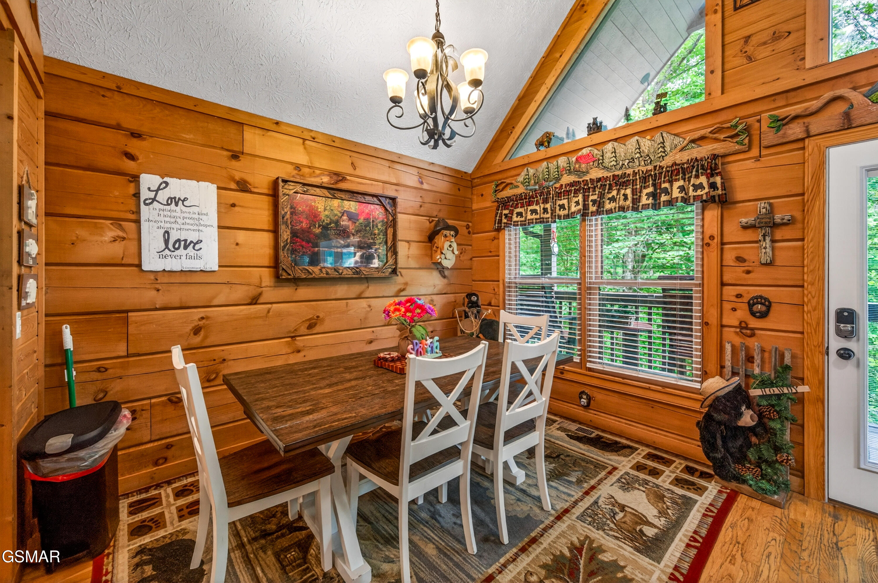 3628 Country Pines Way Sevierville TN 37876
