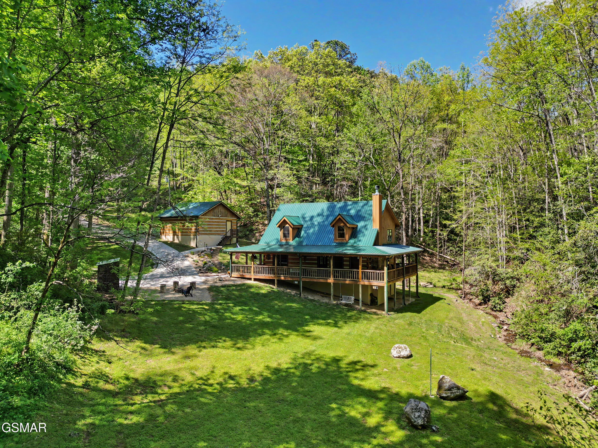 1053 Big Buck Trail Townsend TN 37882