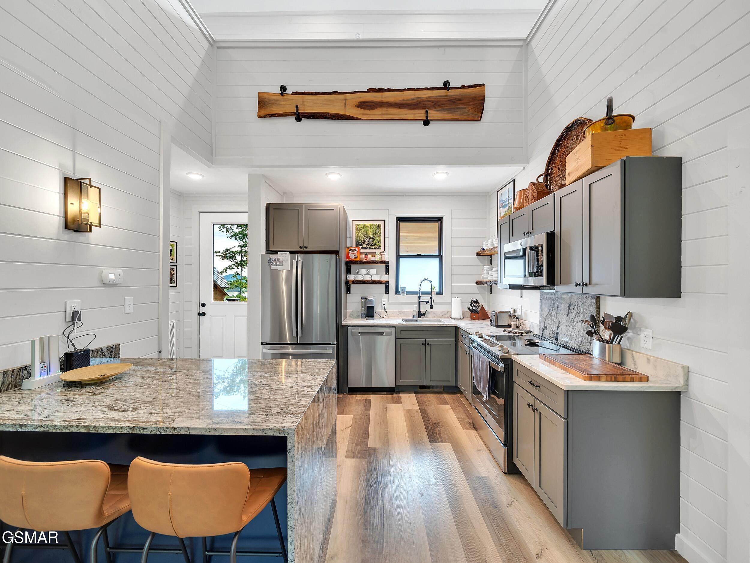 1366 Lake Haven Way Sevierville TN 37876