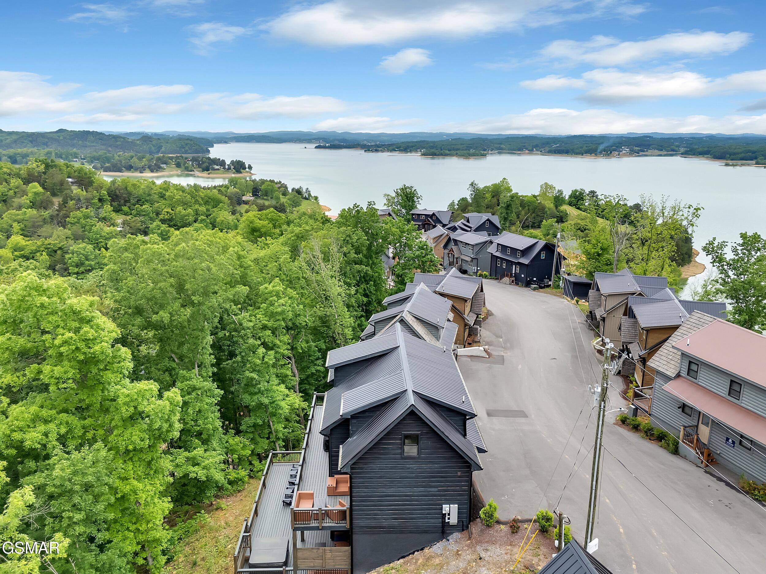 1366 Lake Haven Way Sevierville TN 37876