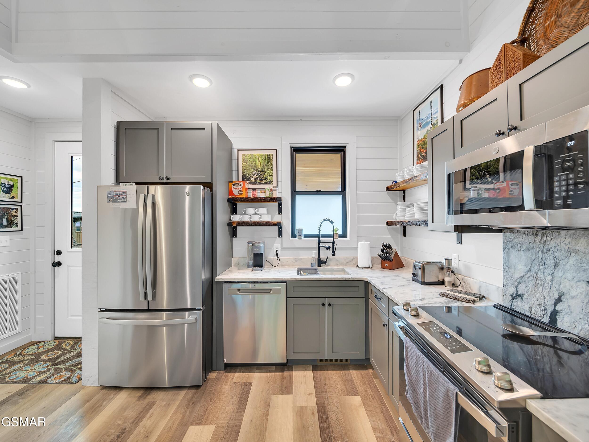 1366 Lake Haven Way Sevierville TN 37876