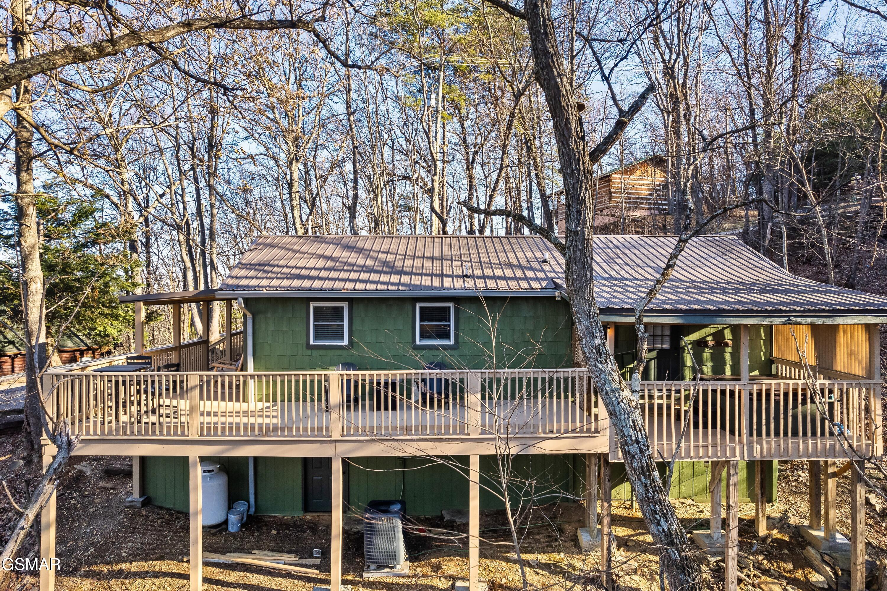 1720 Silver Poplar Lane Sevierville TN 37876