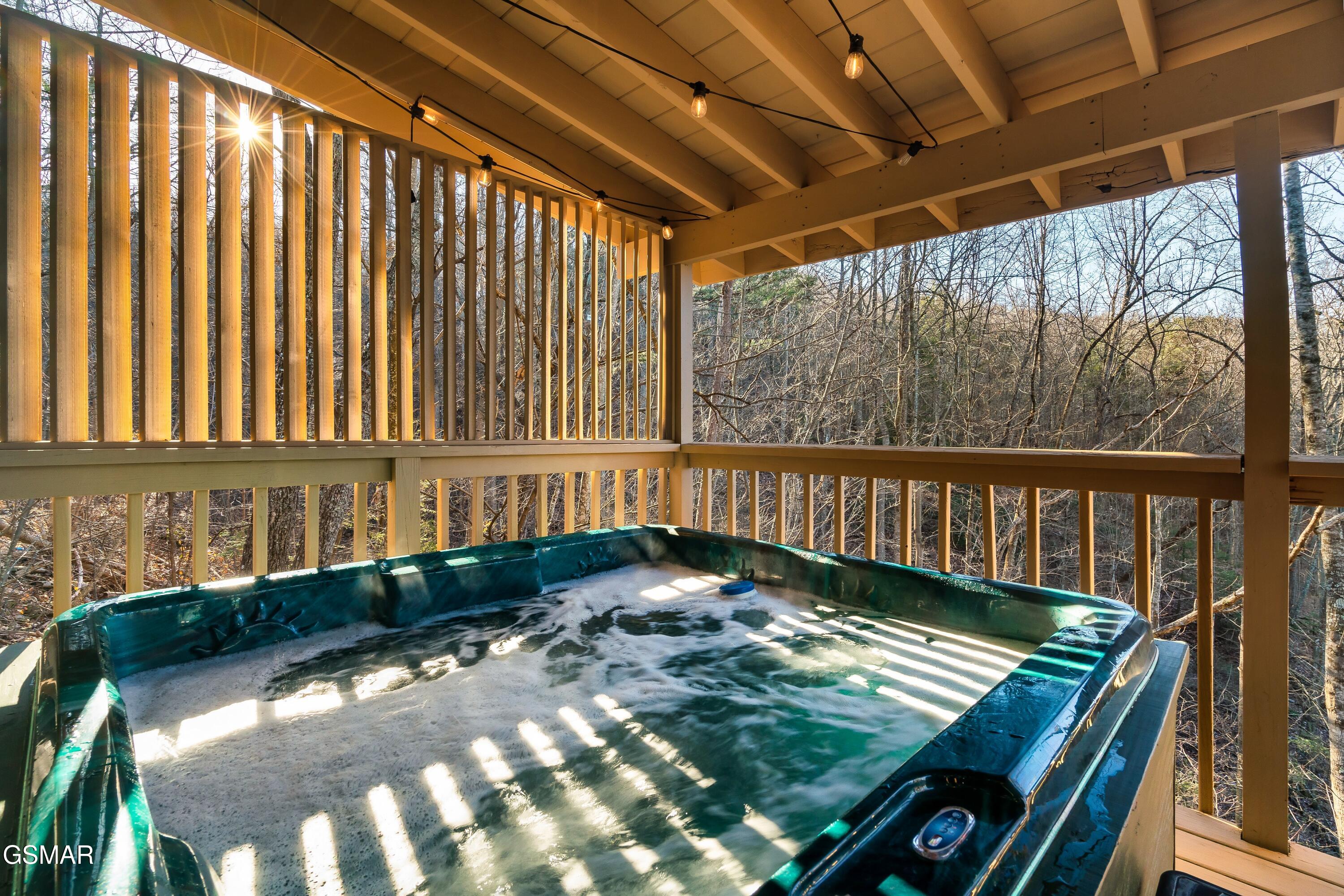 1720 Silver Poplar Lane Sevierville TN 37876