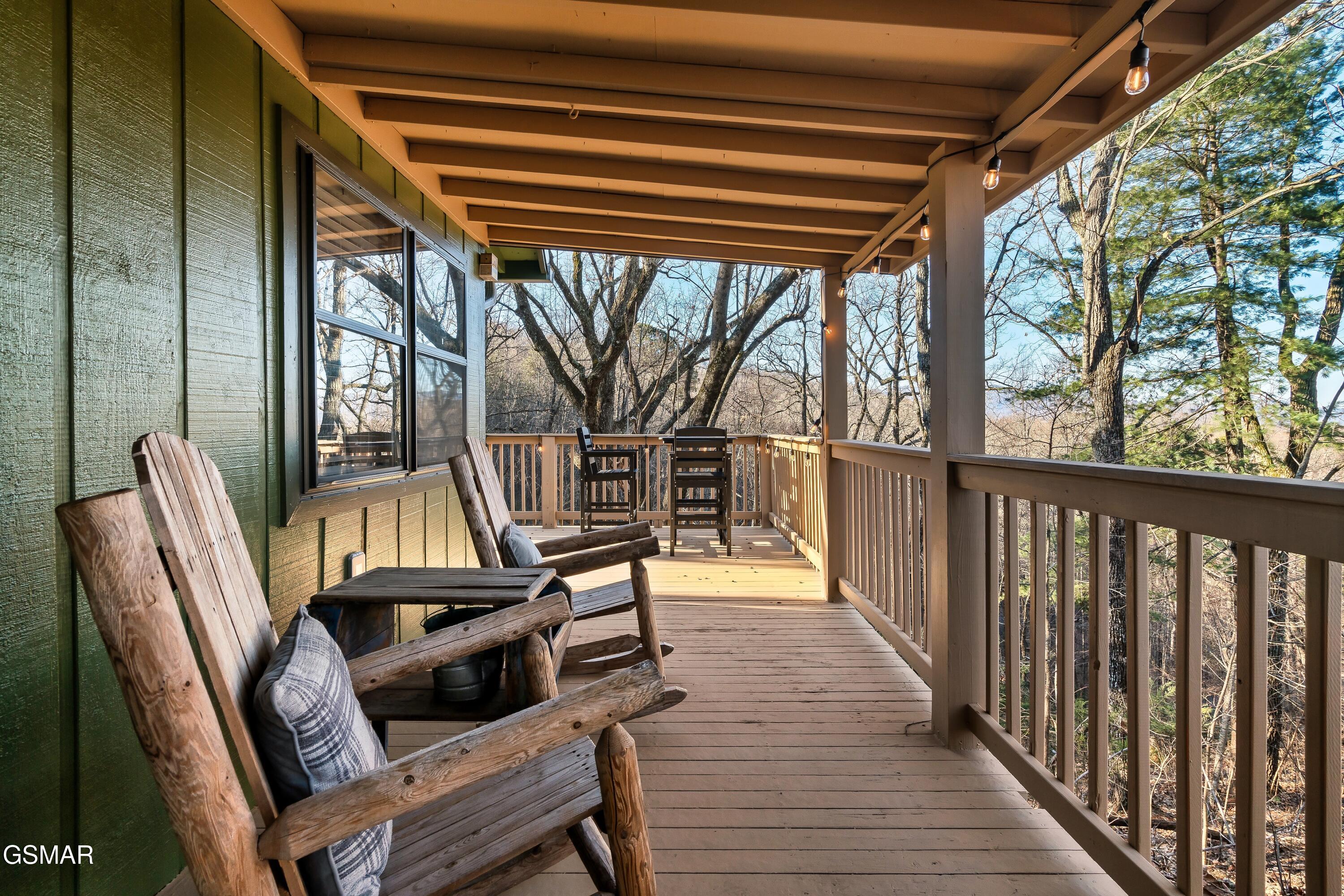 1720 Silver Poplar Lane Sevierville TN 37876