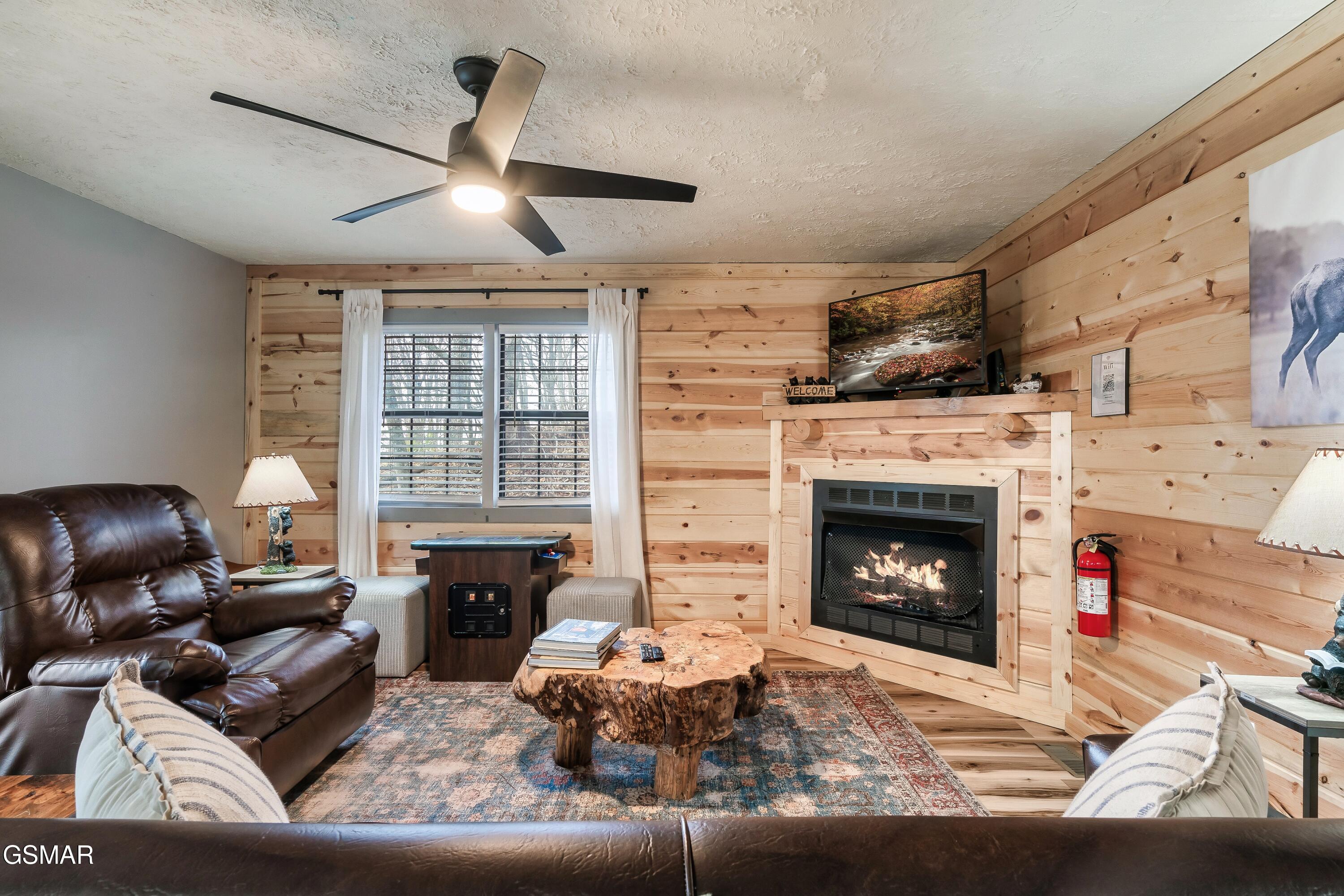 1720 Silver Poplar Lane Sevierville TN 37876