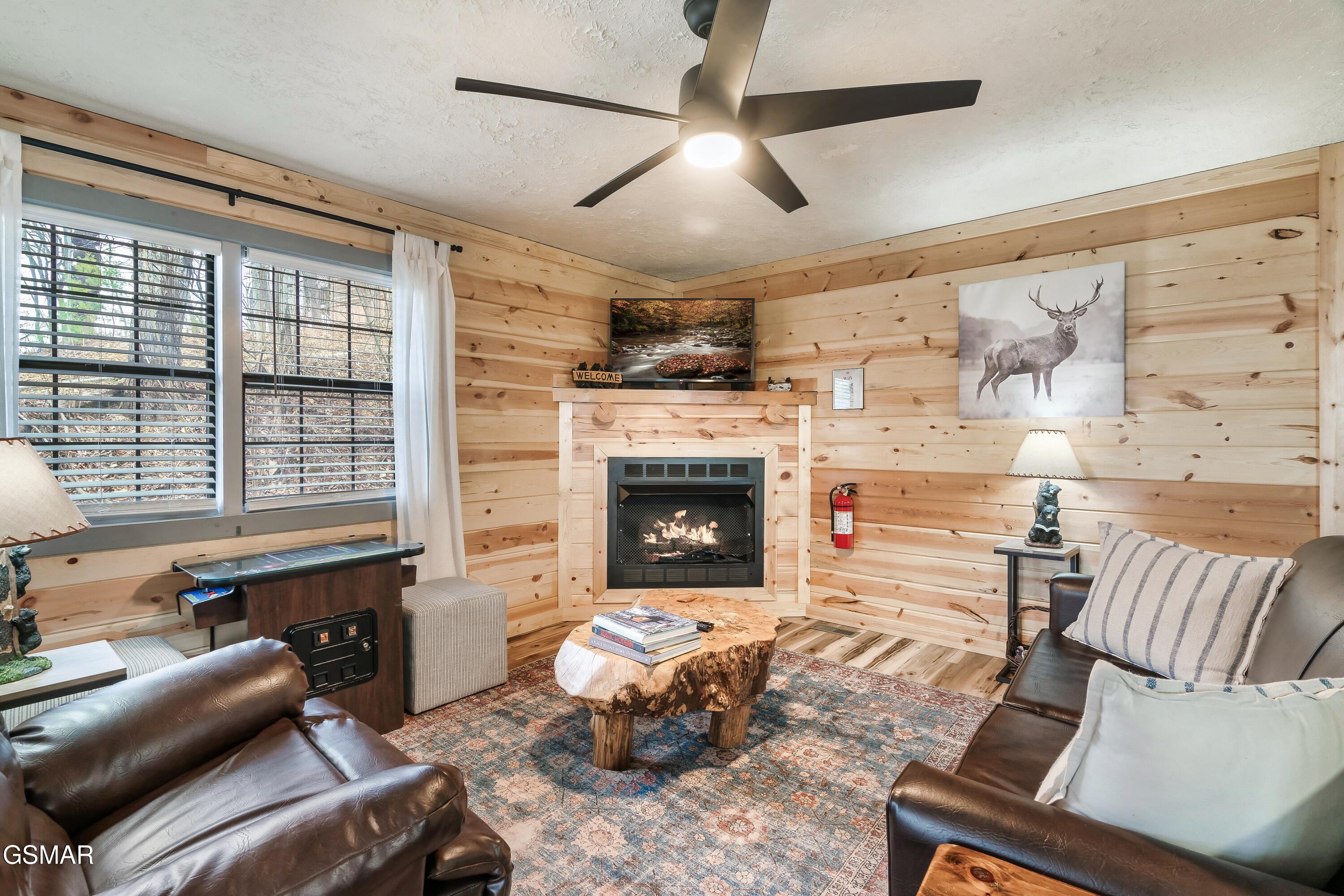 1720 Silver Poplar Lane Sevierville TN 37876