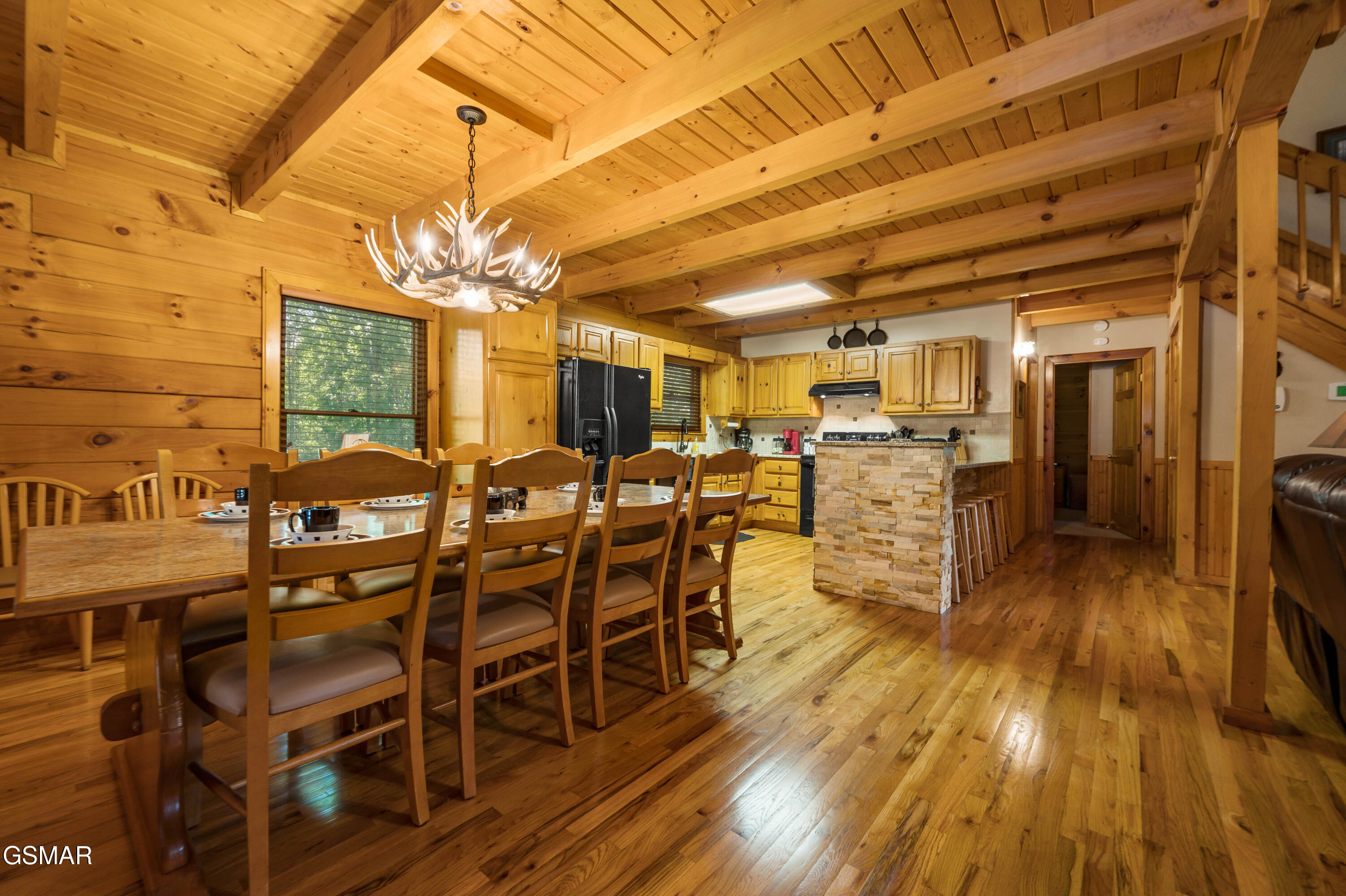 3619 Country Pines Way Sevierville TN 37876