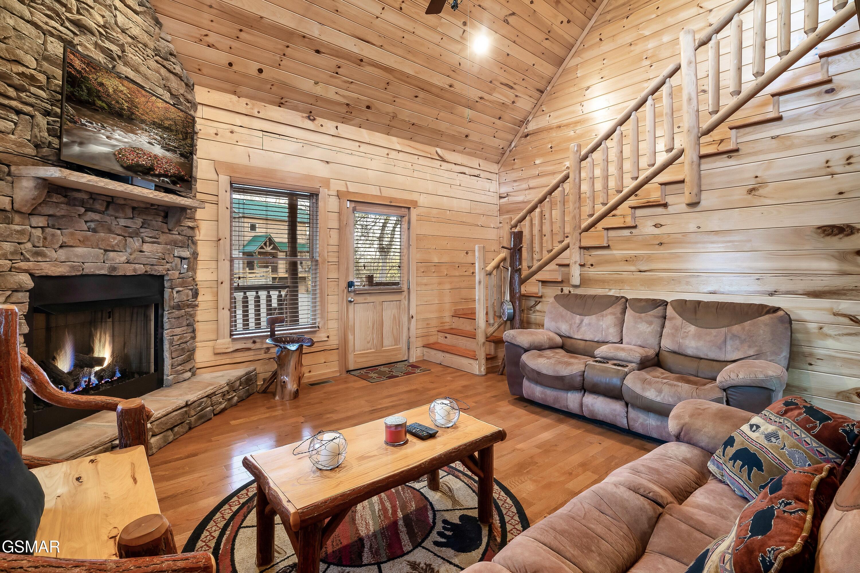 318 Alpine Mountain Way Pigeon Forge TN 37863