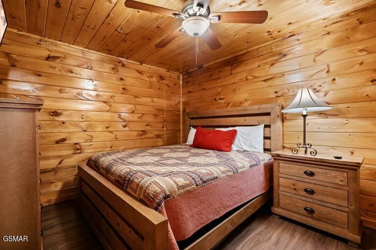 1930 Backhome Lane Sevierville TN 37876