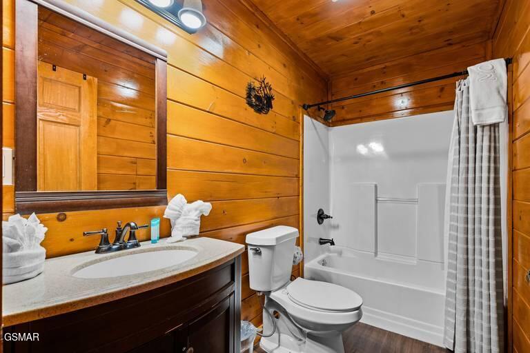 1930 Backhome Lane Sevierville TN 37876