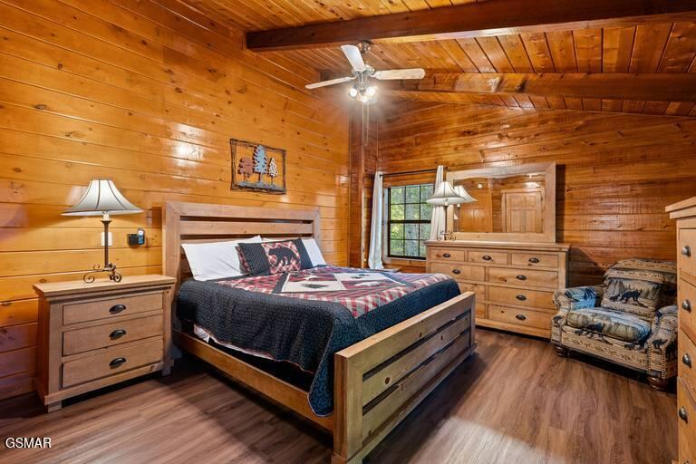 1930 Backhome Lane Sevierville TN 37876