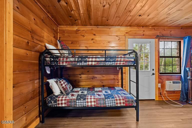 1930 Backhome Lane Sevierville TN 37876