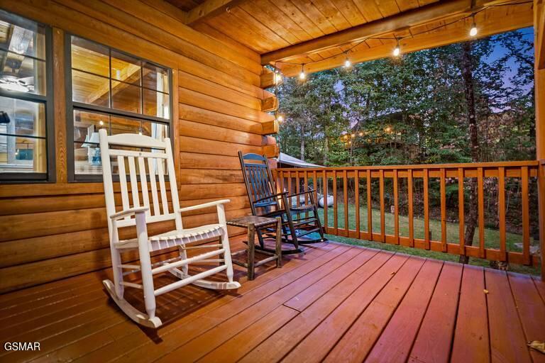 1930 Backhome Lane Sevierville TN 37876