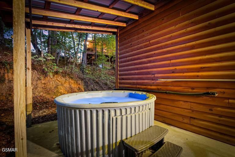 1930 Backhome Lane Sevierville TN 37876