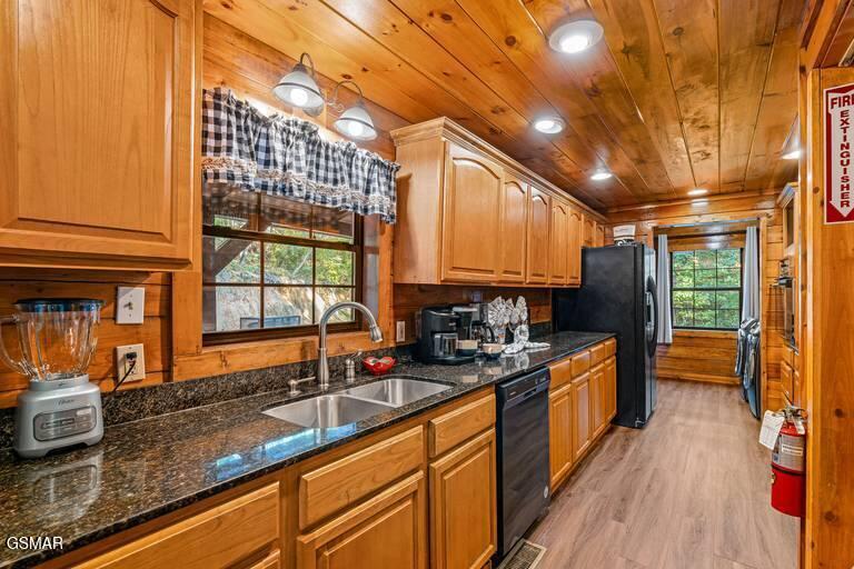 1930 Backhome Lane Sevierville TN 37876