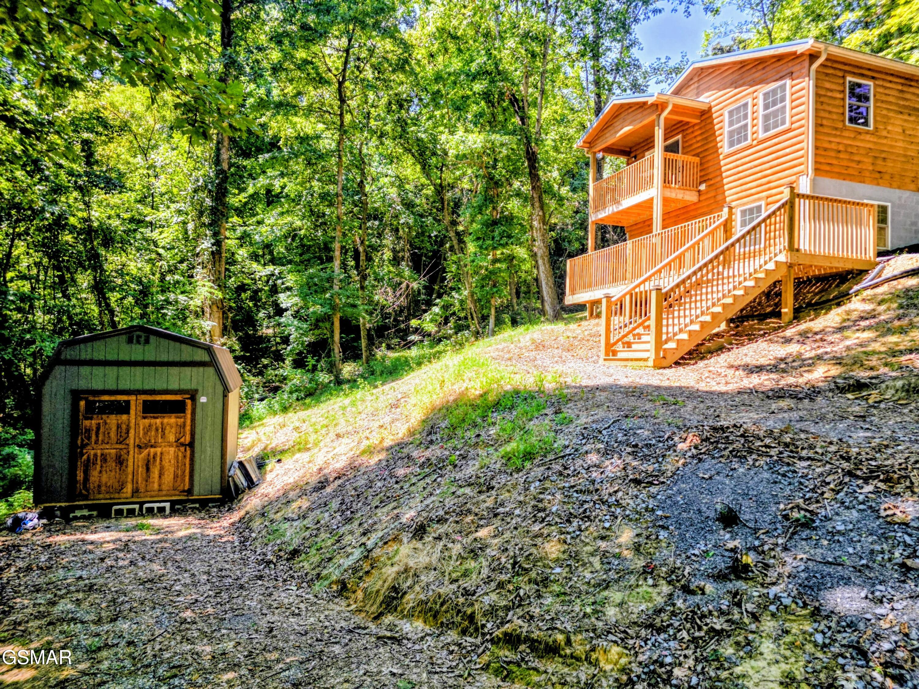 125 Deer Run Way Dandridge TN 37725