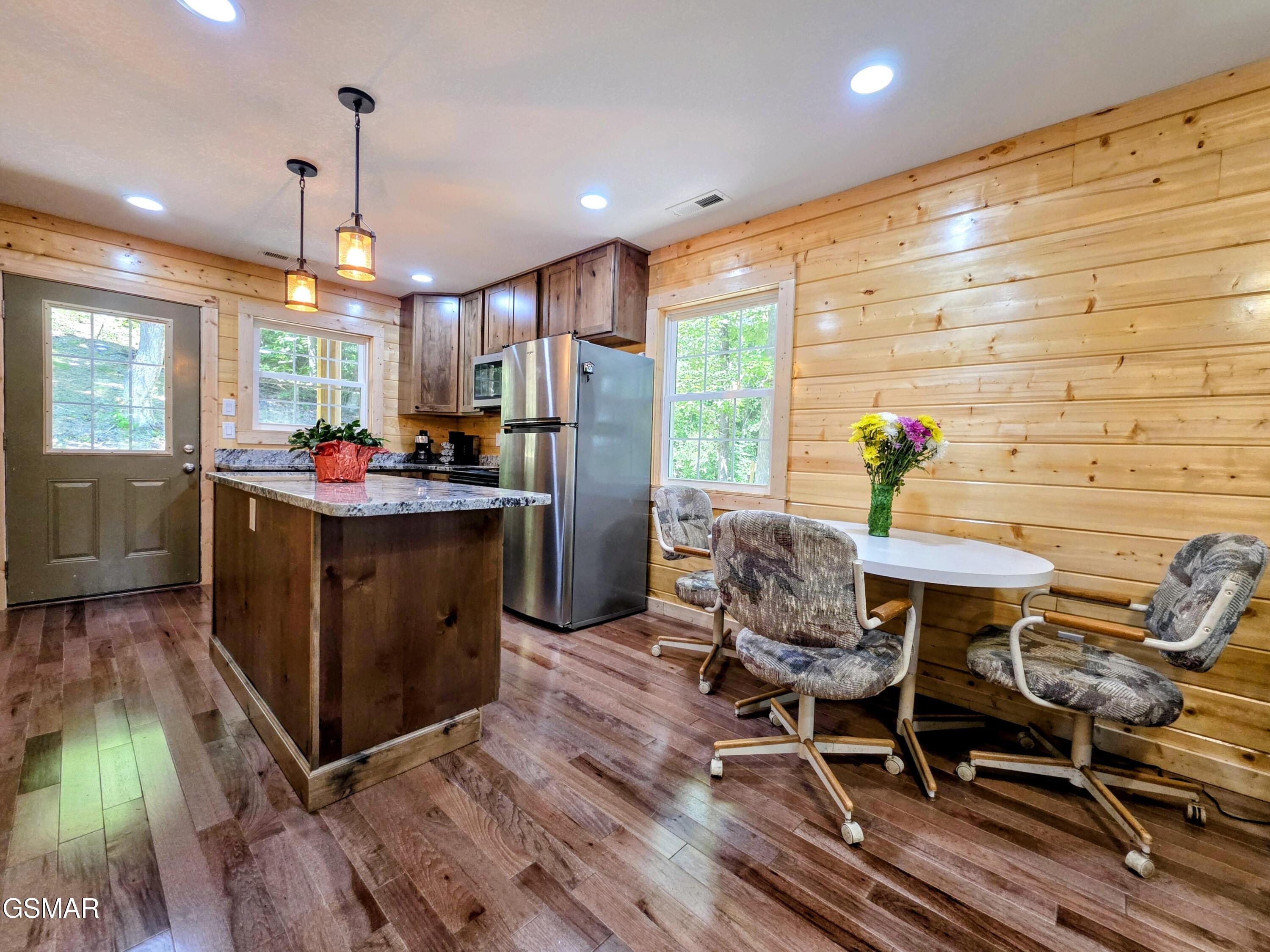 125 Deer Run Way Dandridge TN 37725