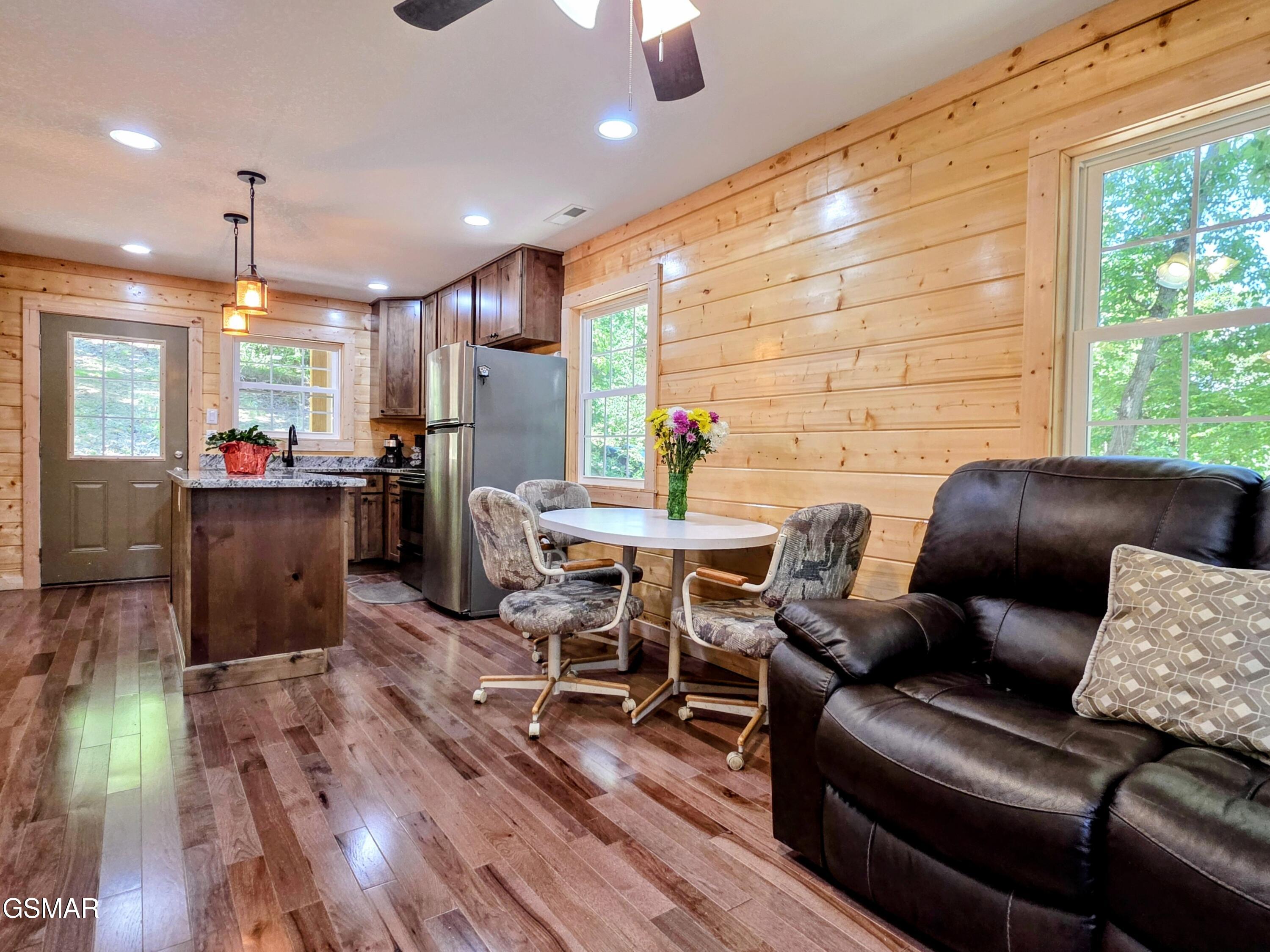 125 Deer Run Way Dandridge TN 37725