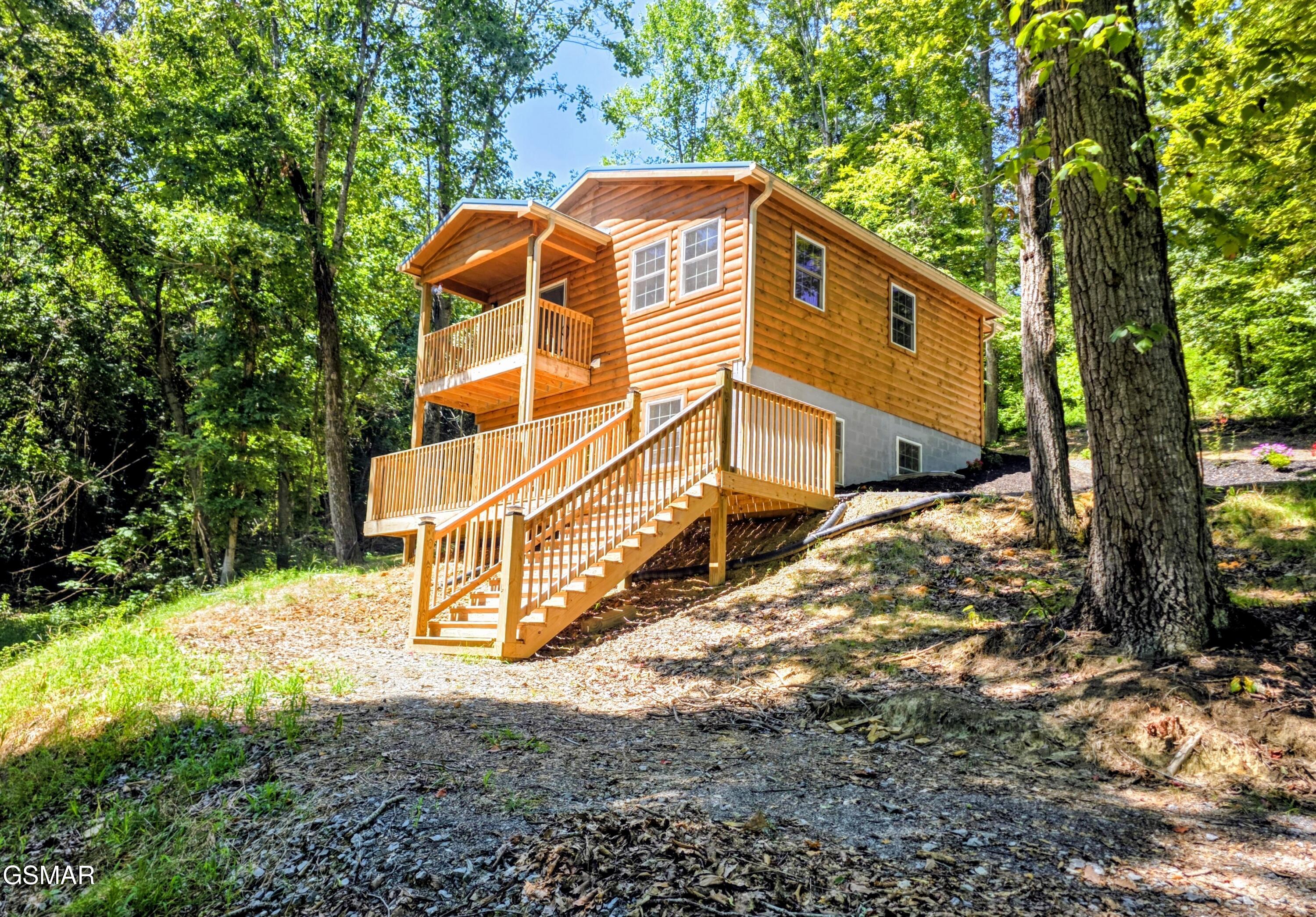125 Deer Run Way Dandridge TN 37725