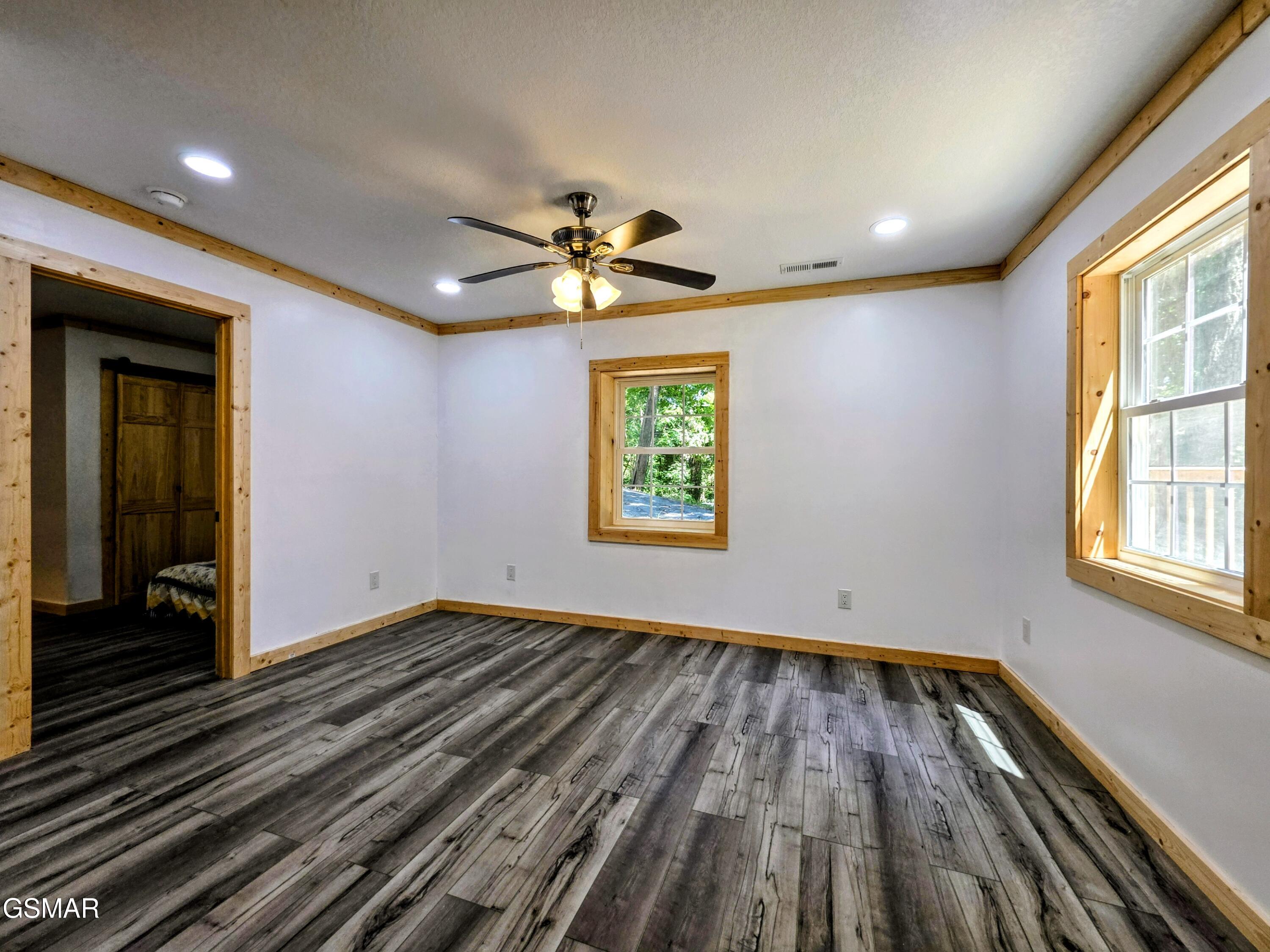 125 Deer Run Way Dandridge TN 37725