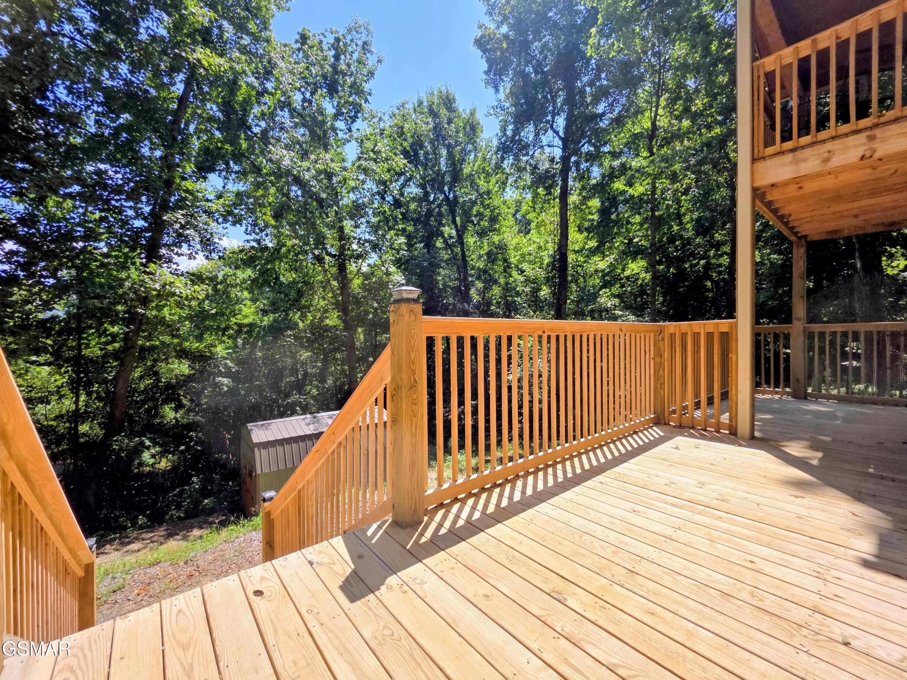 125 Deer Run Way Dandridge TN 37725