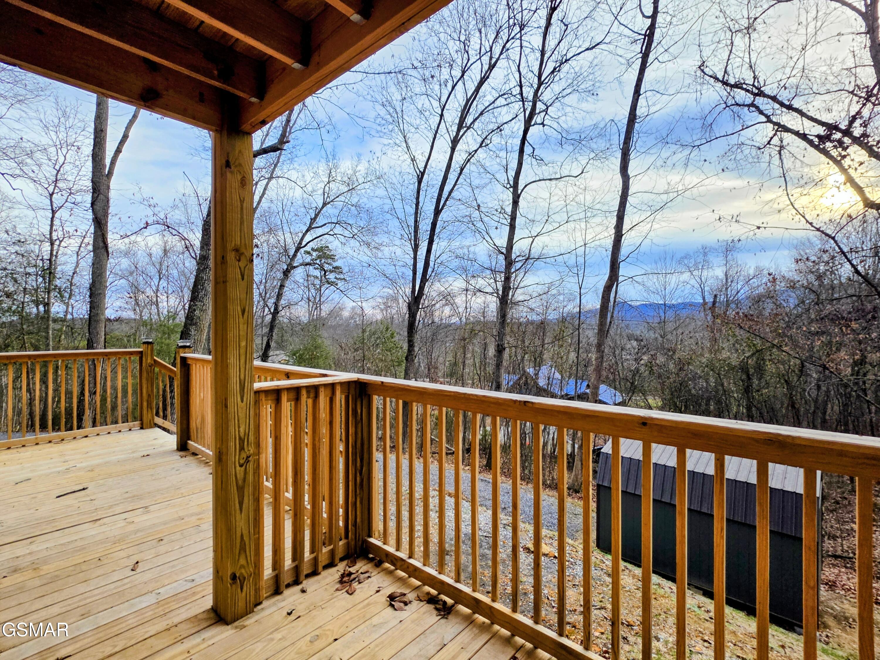 125 Deer Run Way Dandridge TN 37725