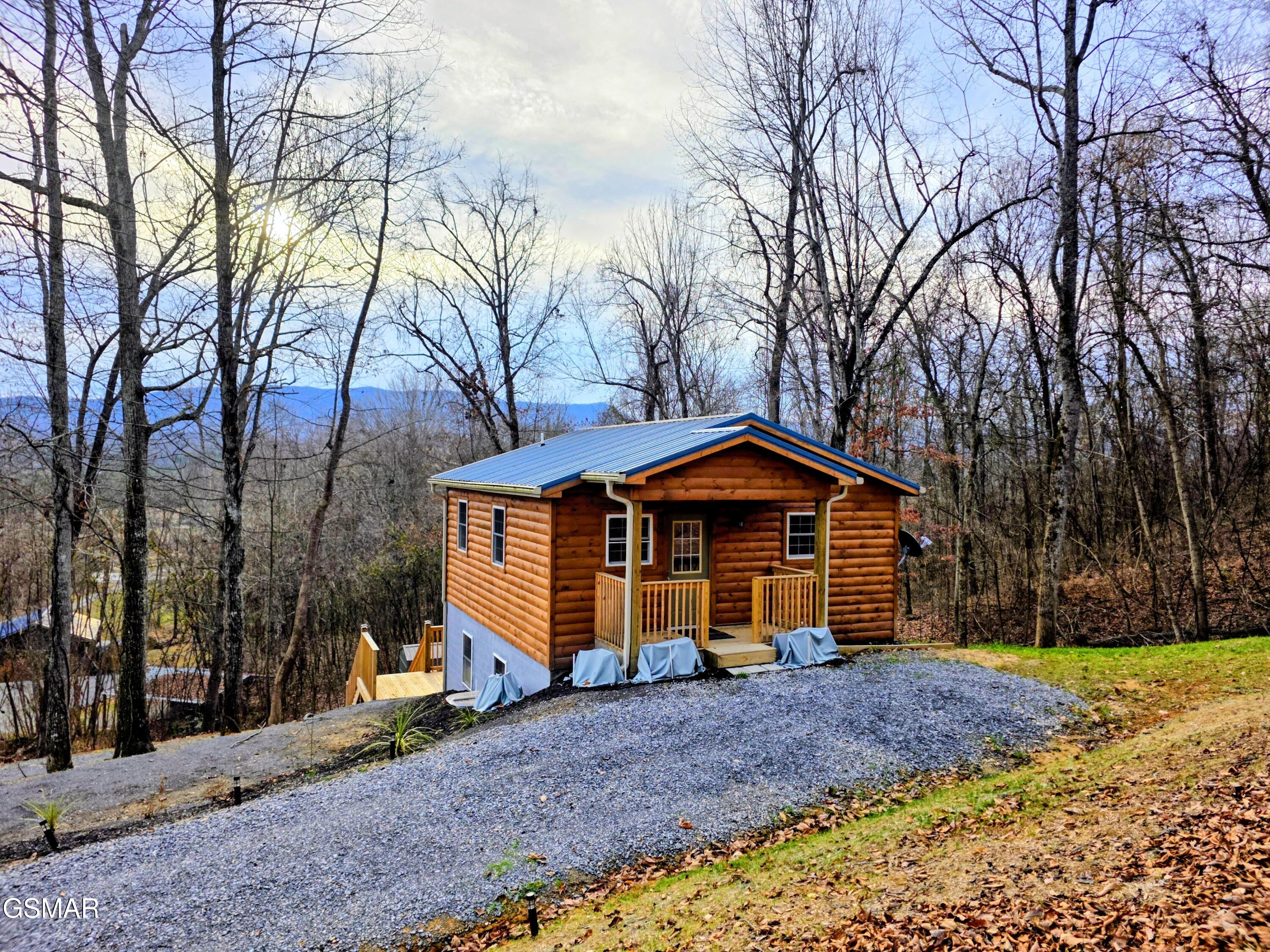 125 Deer Run Way Dandridge TN 37725