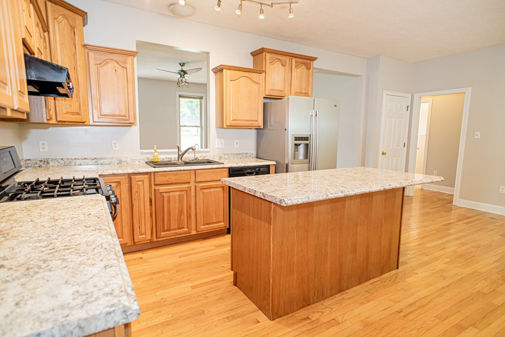 809 Reagan View Lane Seymour TN 37865