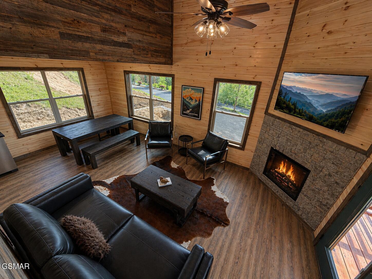 1632 Mountain Lodge Way Pigeon Forge TN 37862